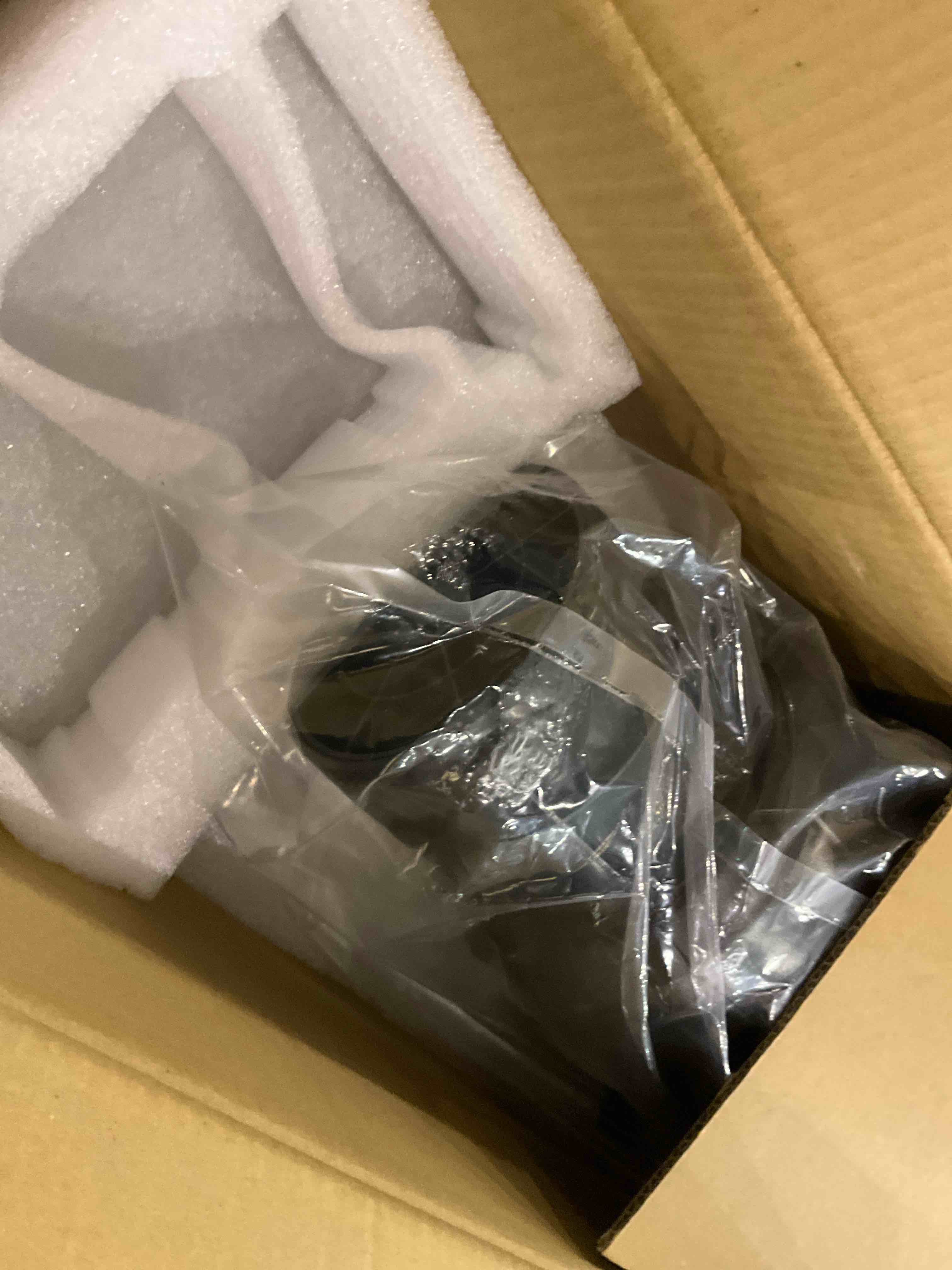 https://s3.amazonaws.com/lotting-images-prod/bidfta/PNK2460132_1749494420734.jpeg