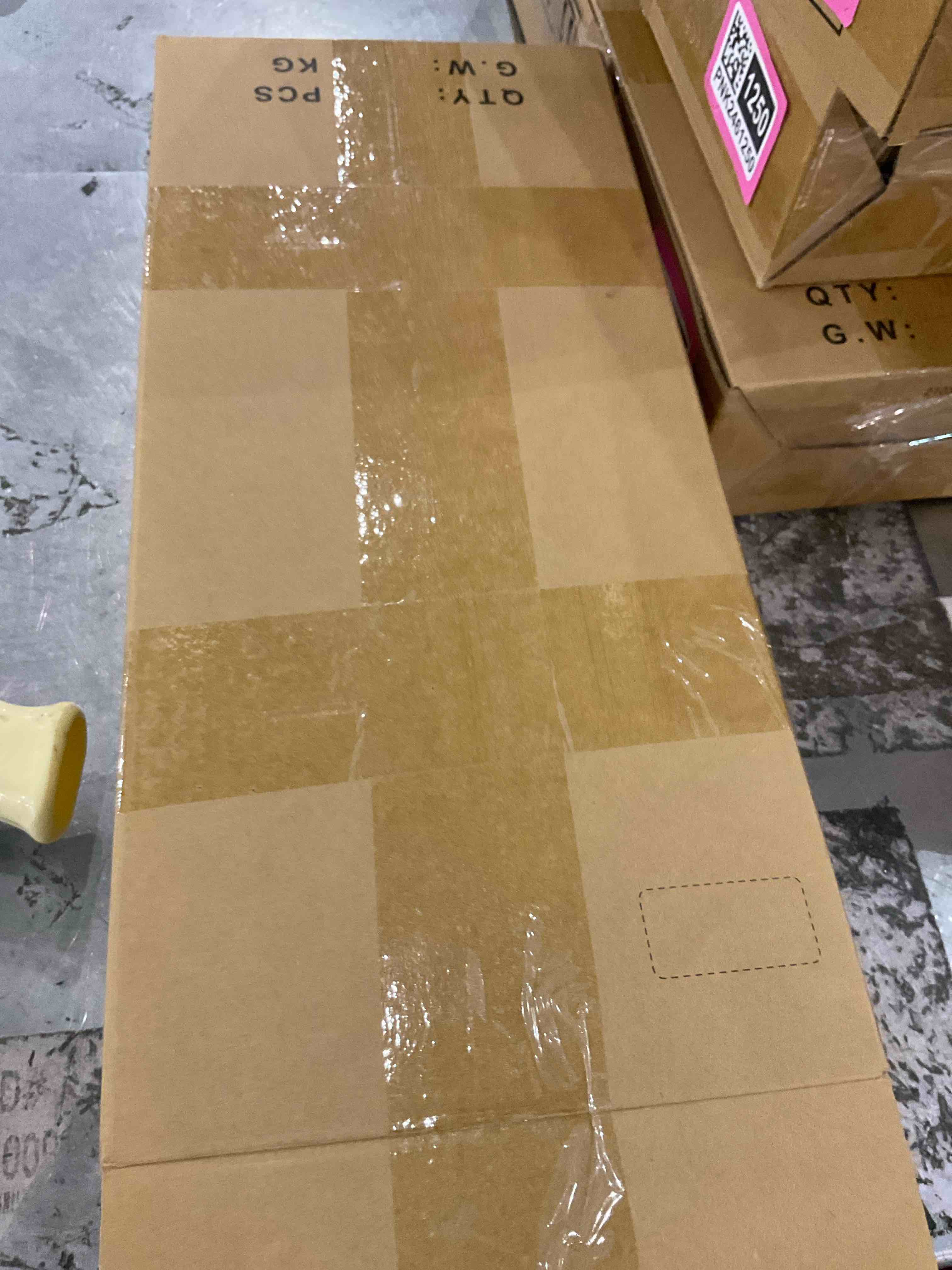 https://s3.amazonaws.com/lotting-images-prod/bidfta/PNK2461296_1749489834598.jpeg