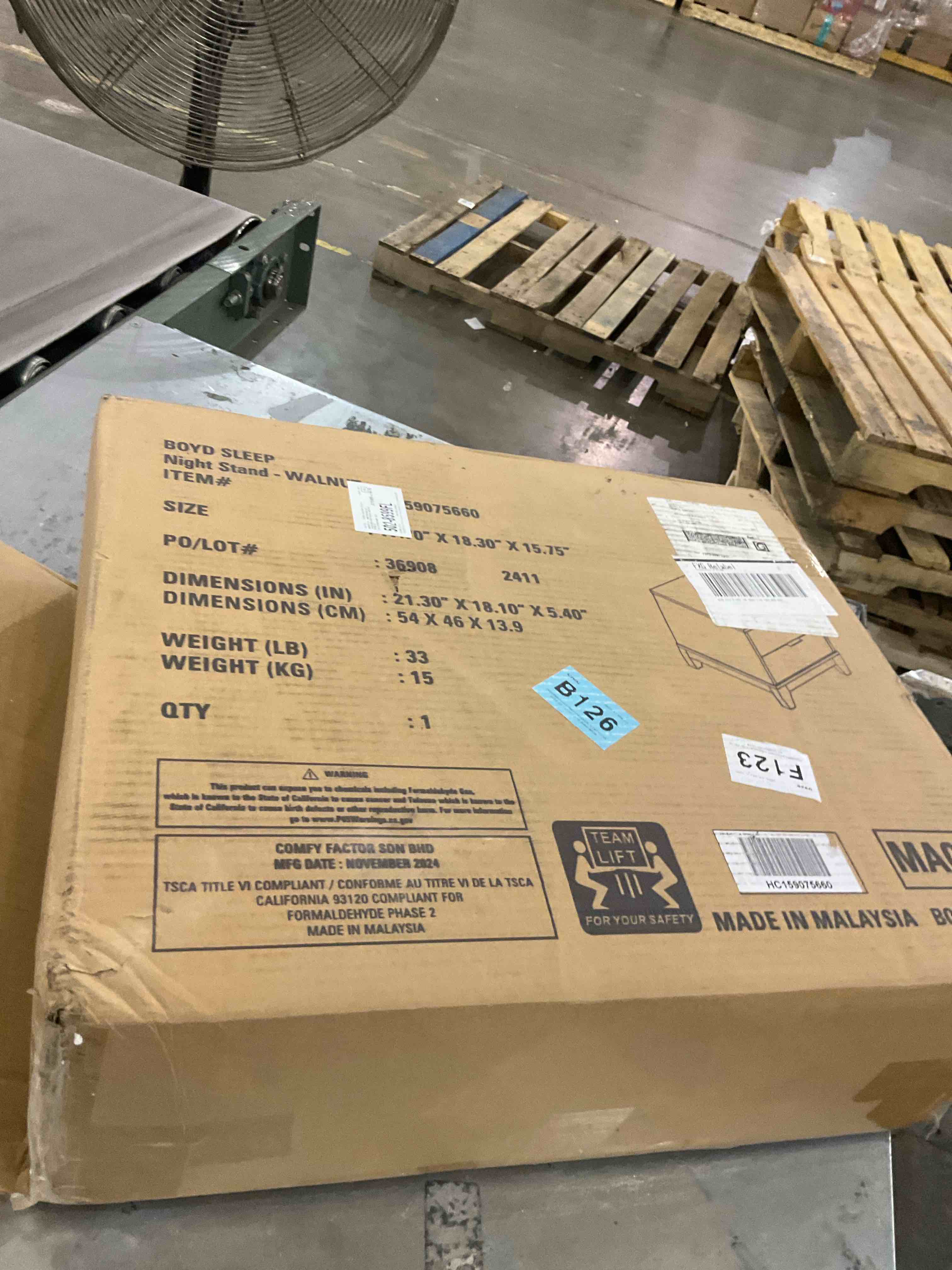 https://s3.amazonaws.com/lotting-images-prod/bidfta/PNK2461489_1749495964878.jpeg