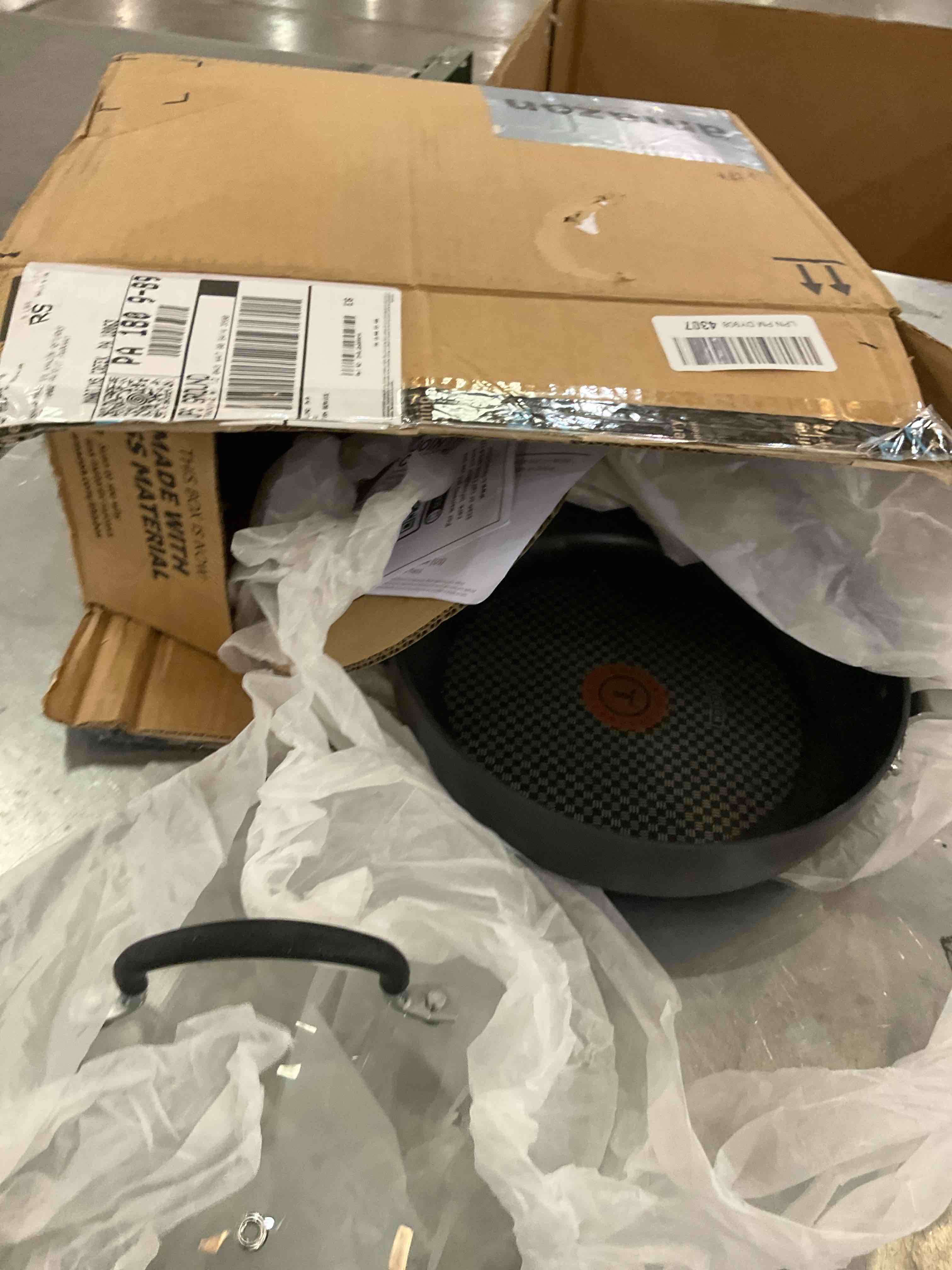 https://s3.amazonaws.com/lotting-images-prod/bidfta/PNK2463676_1749748384523.jpeg