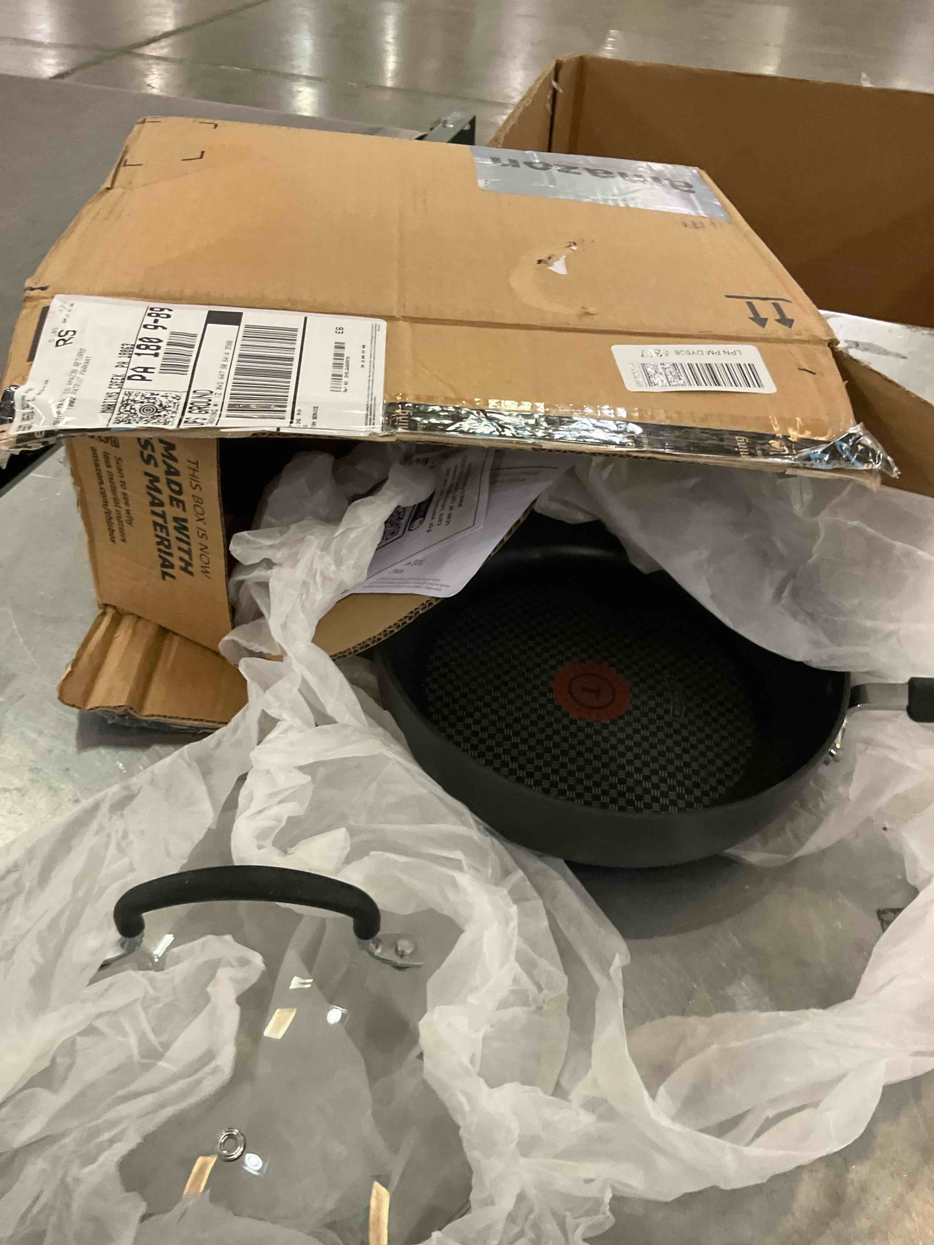 https://s3.amazonaws.com/lotting-images-prod/bidfta/PNK2463676_1749748385420.jpeg