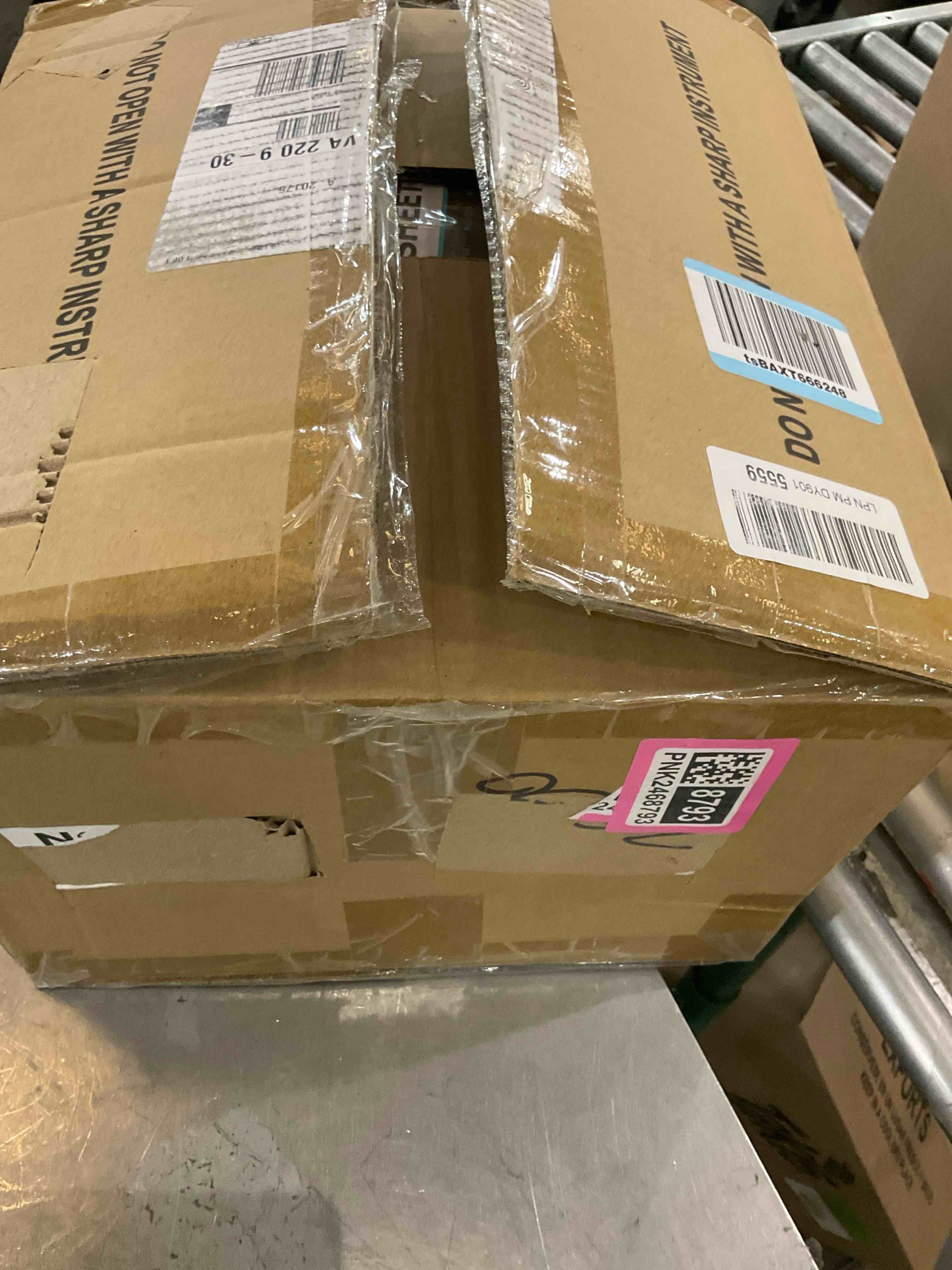 https://s3.amazonaws.com/lotting-images-prod/bidfta/PNK2468793_1749743253757.jpeg