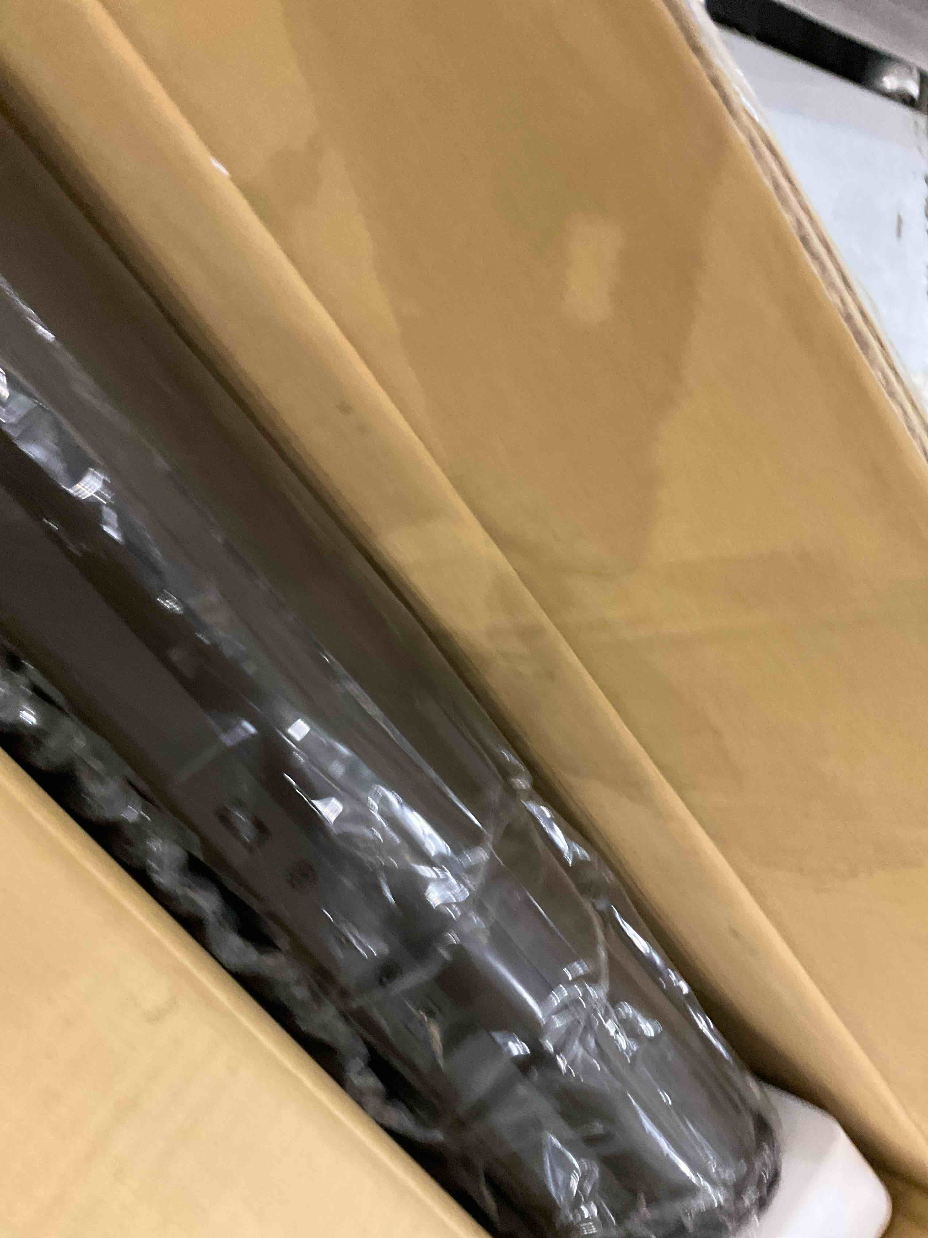 https://s3.amazonaws.com/lotting-images-prod/bidfta/PNK2469146_1749817184582.jpeg