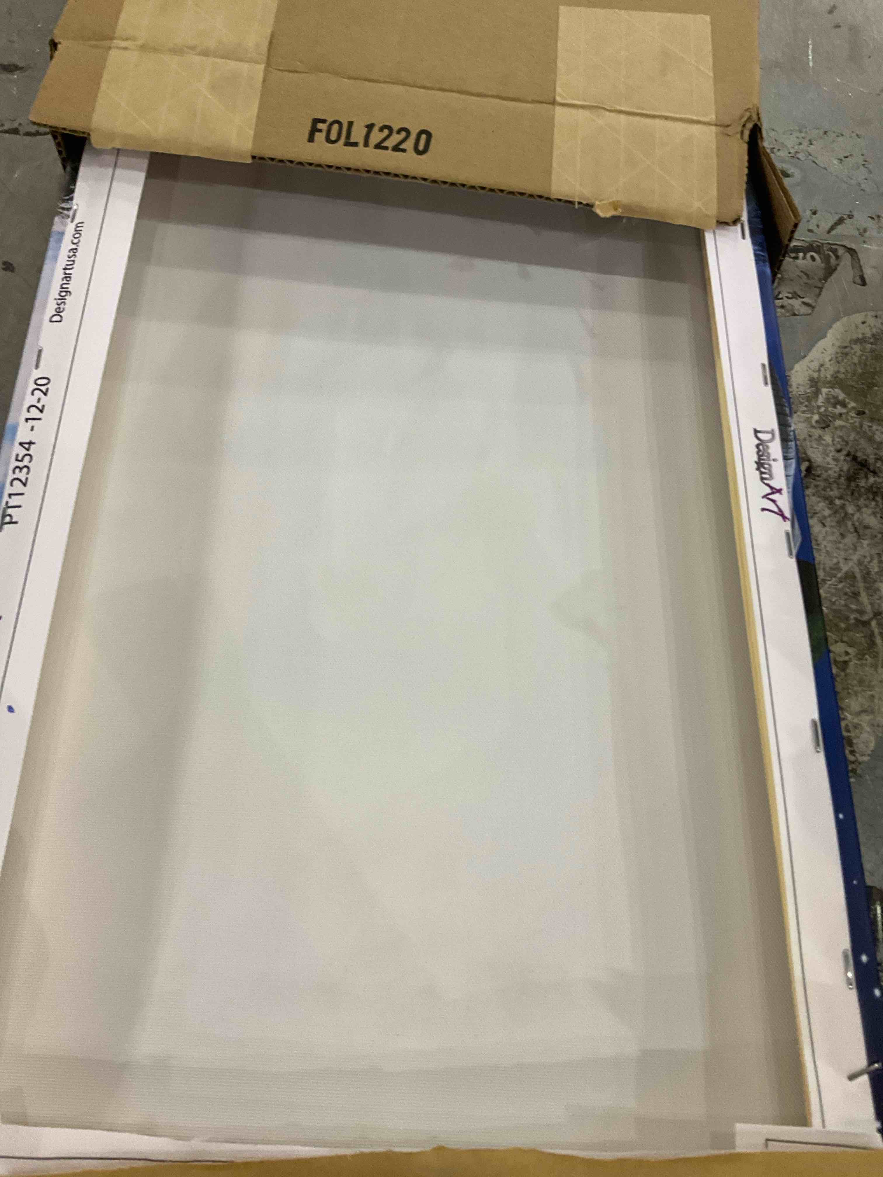 https://s3.amazonaws.com/lotting-images-prod/bidfta/PNK2470485_1750158357343.jpeg