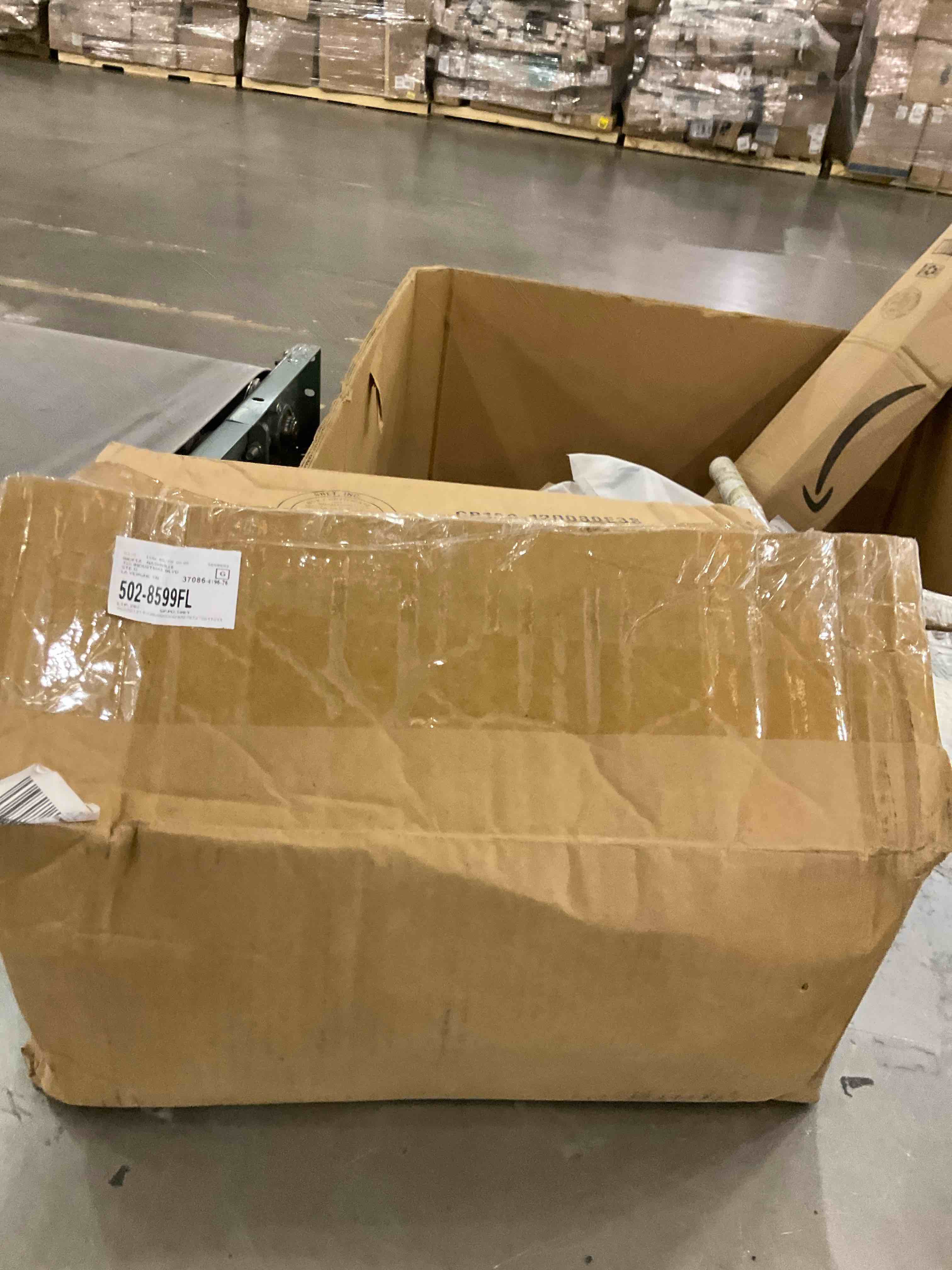 https://s3.amazonaws.com/lotting-images-prod/bidfta/PNK2470589_1750170460133.jpeg