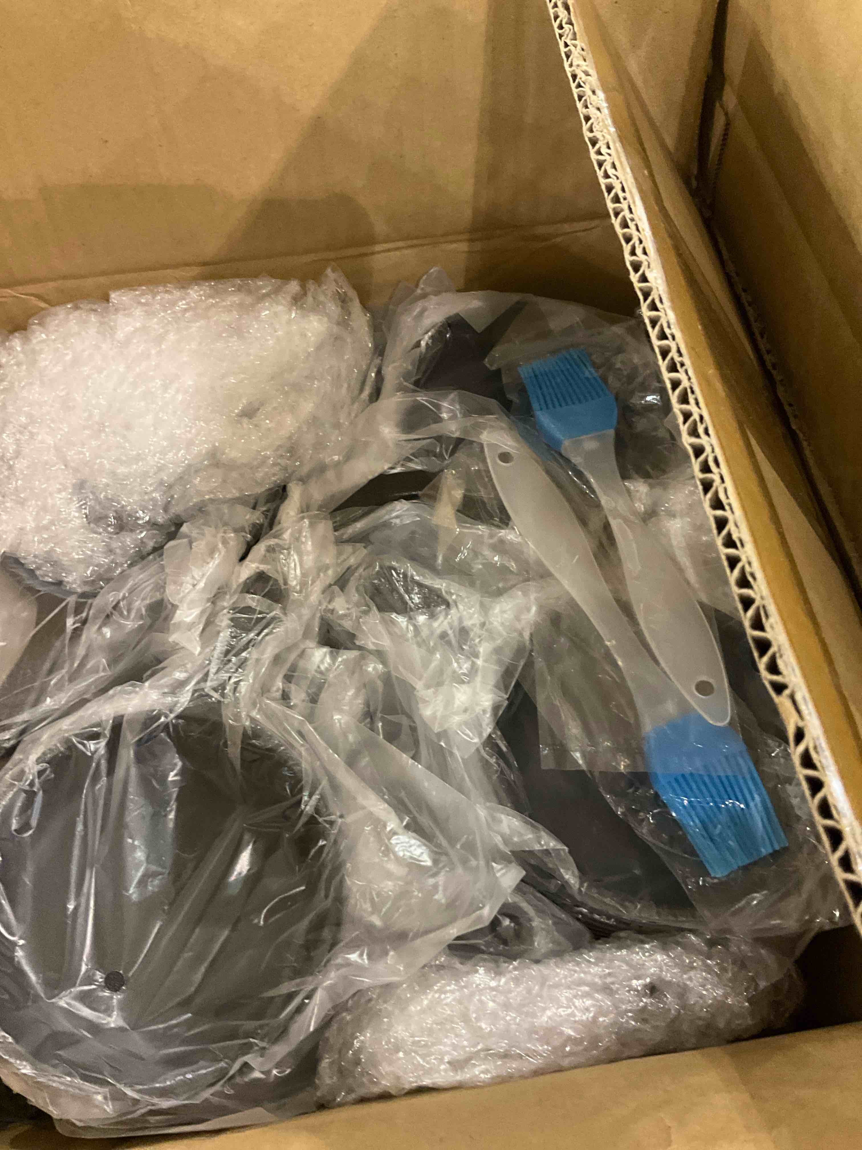https://s3.amazonaws.com/lotting-images-prod/bidfta/PNK2470815_1750340722084.jpeg