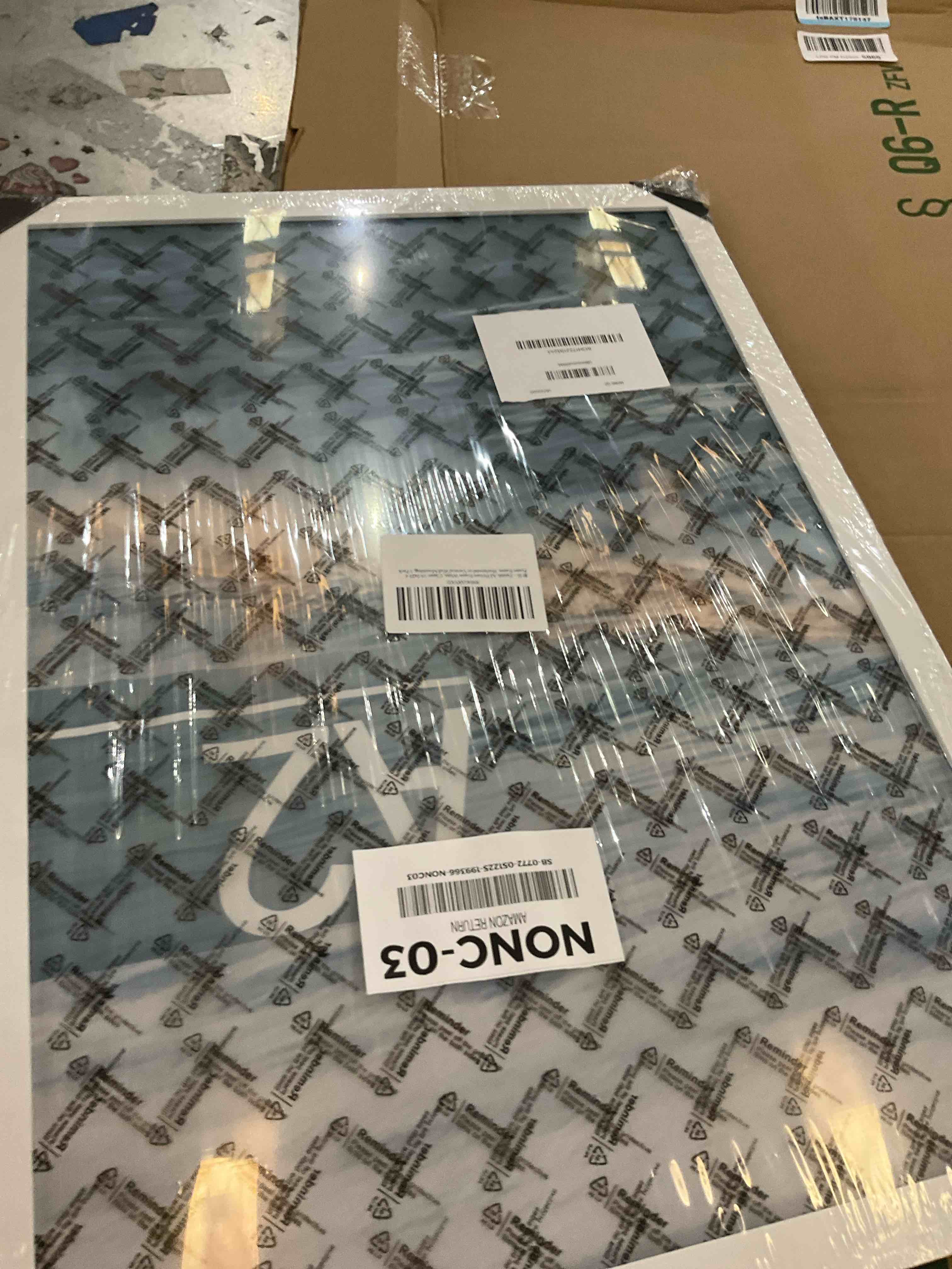 https://s3.amazonaws.com/lotting-images-prod/bidfta/PNK2470927_1750350889513.jpeg