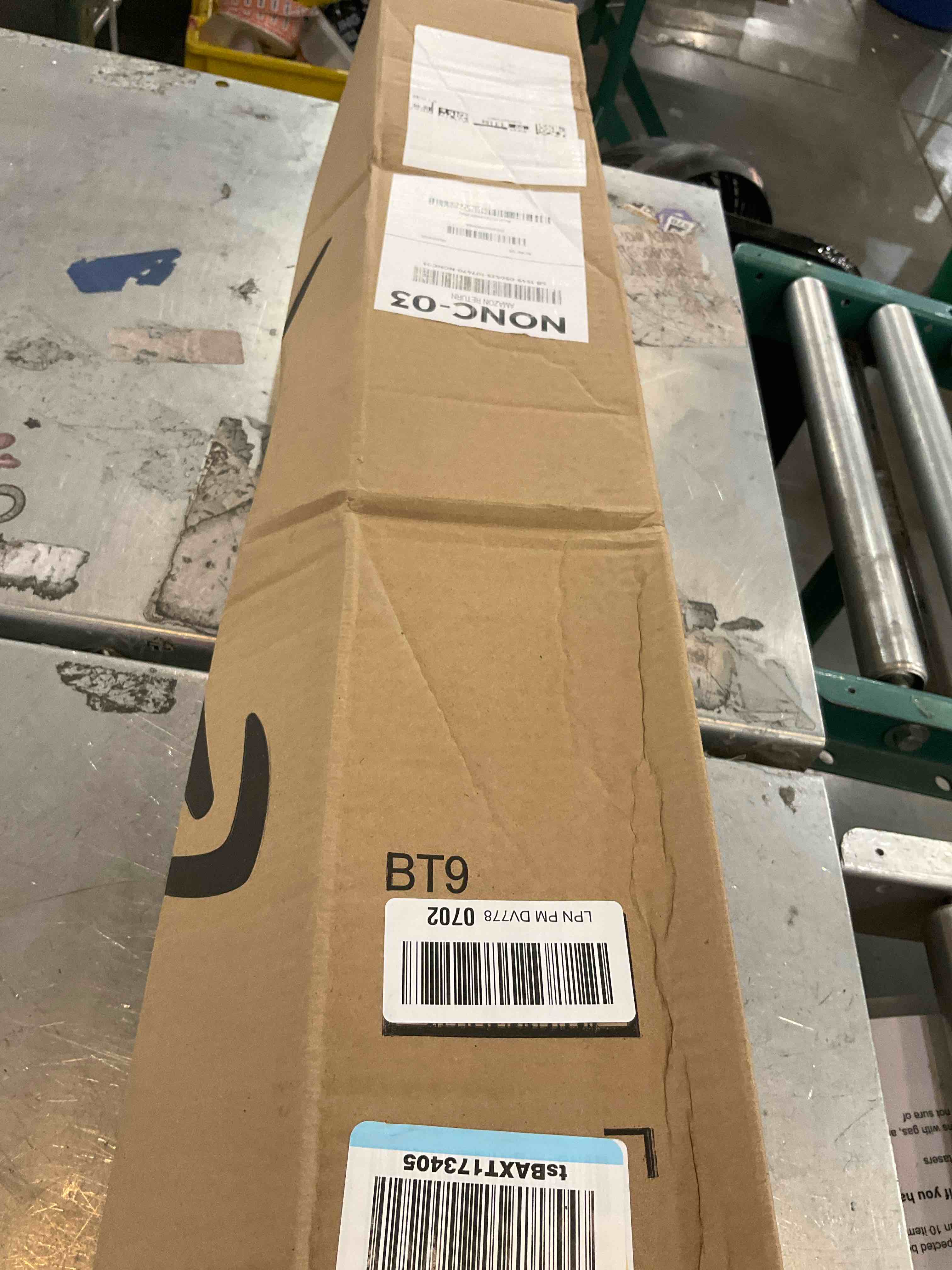 https://s3.amazonaws.com/lotting-images-prod/bidfta/PNK2471192_1750354687989.jpeg