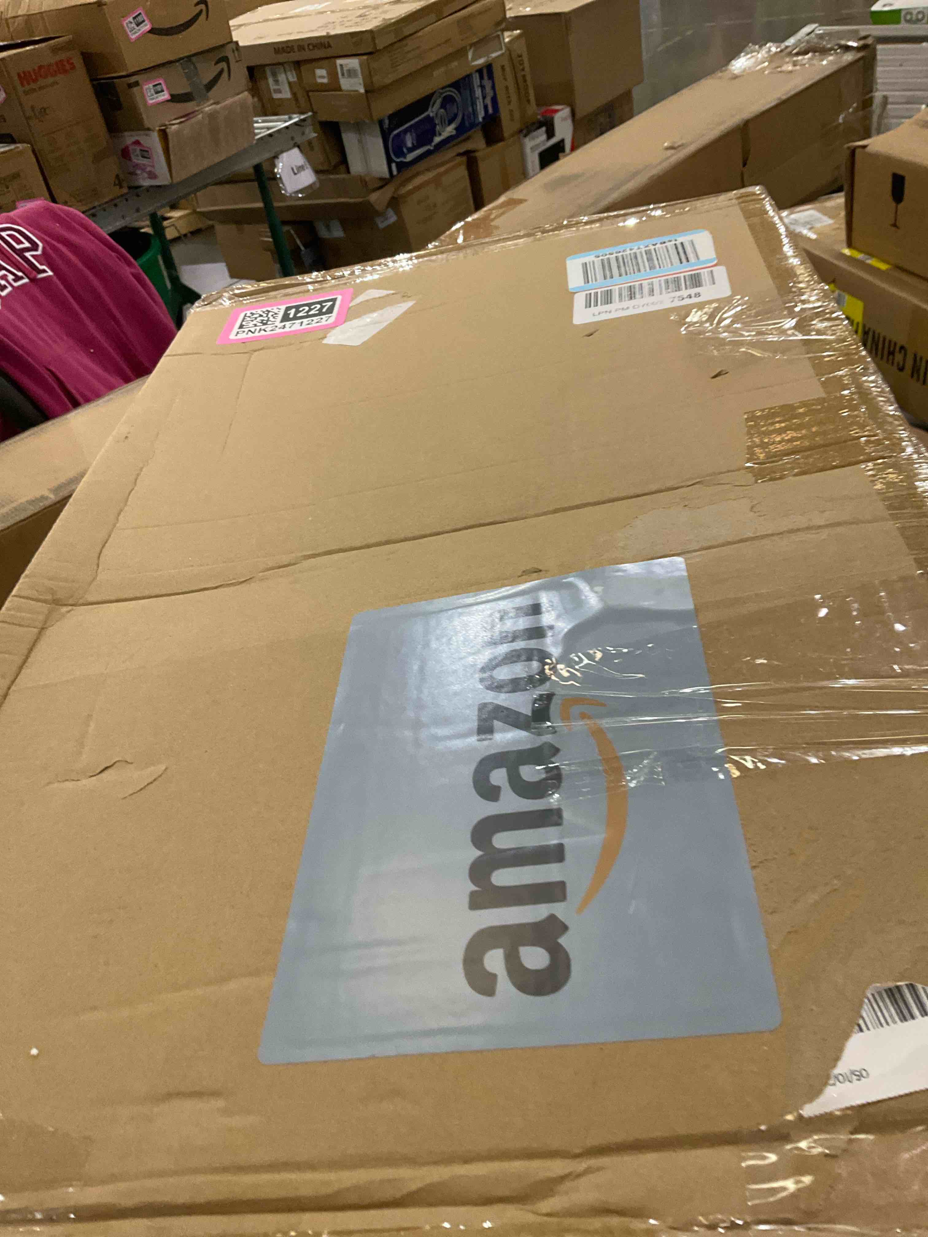 https://s3.amazonaws.com/lotting-images-prod/bidfta/PNK2471227_1750354004704.jpeg