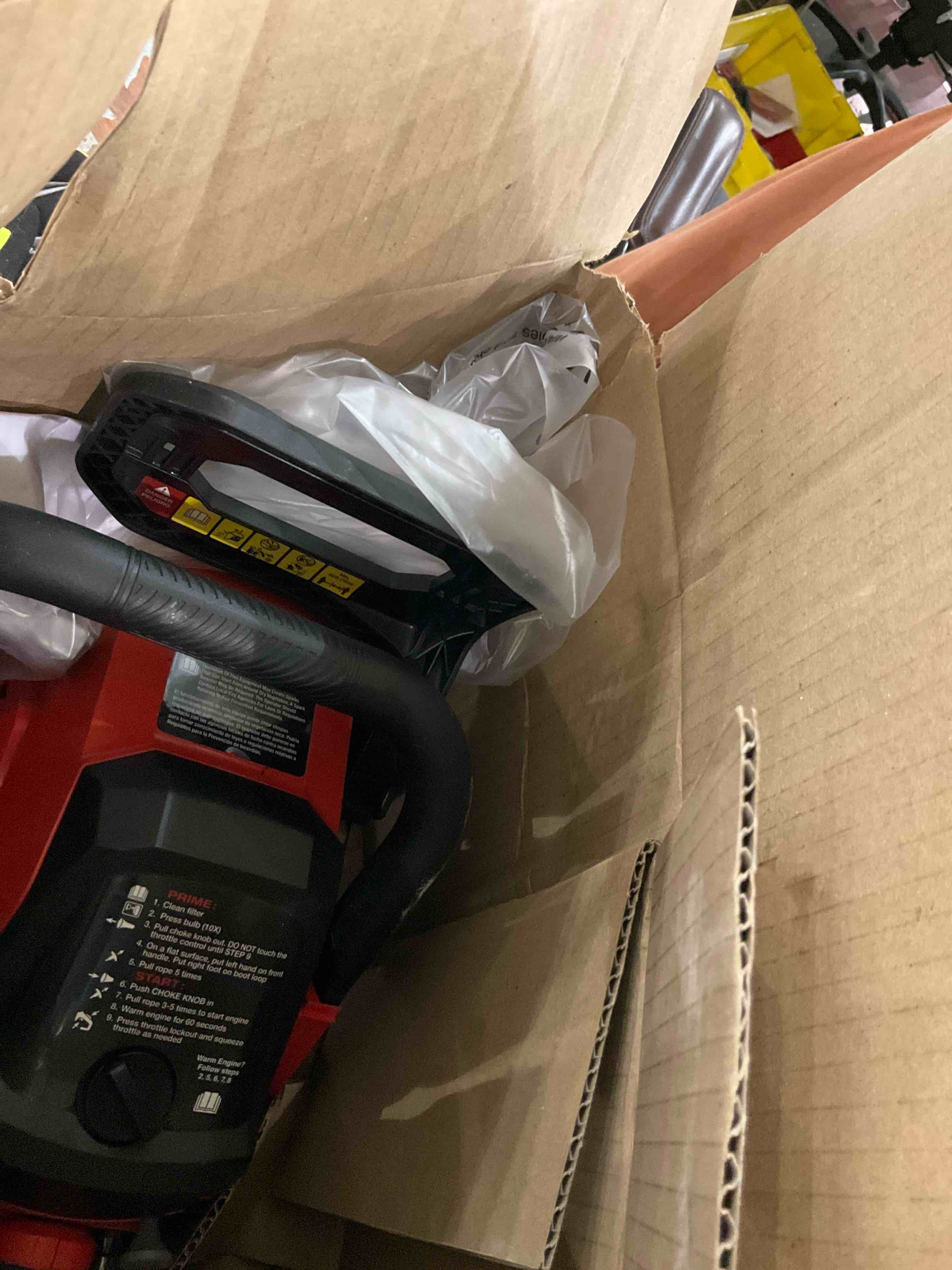 https://s3.amazonaws.com/lotting-images-prod/bidfta/PNK2471466_1750421036661.jpeg