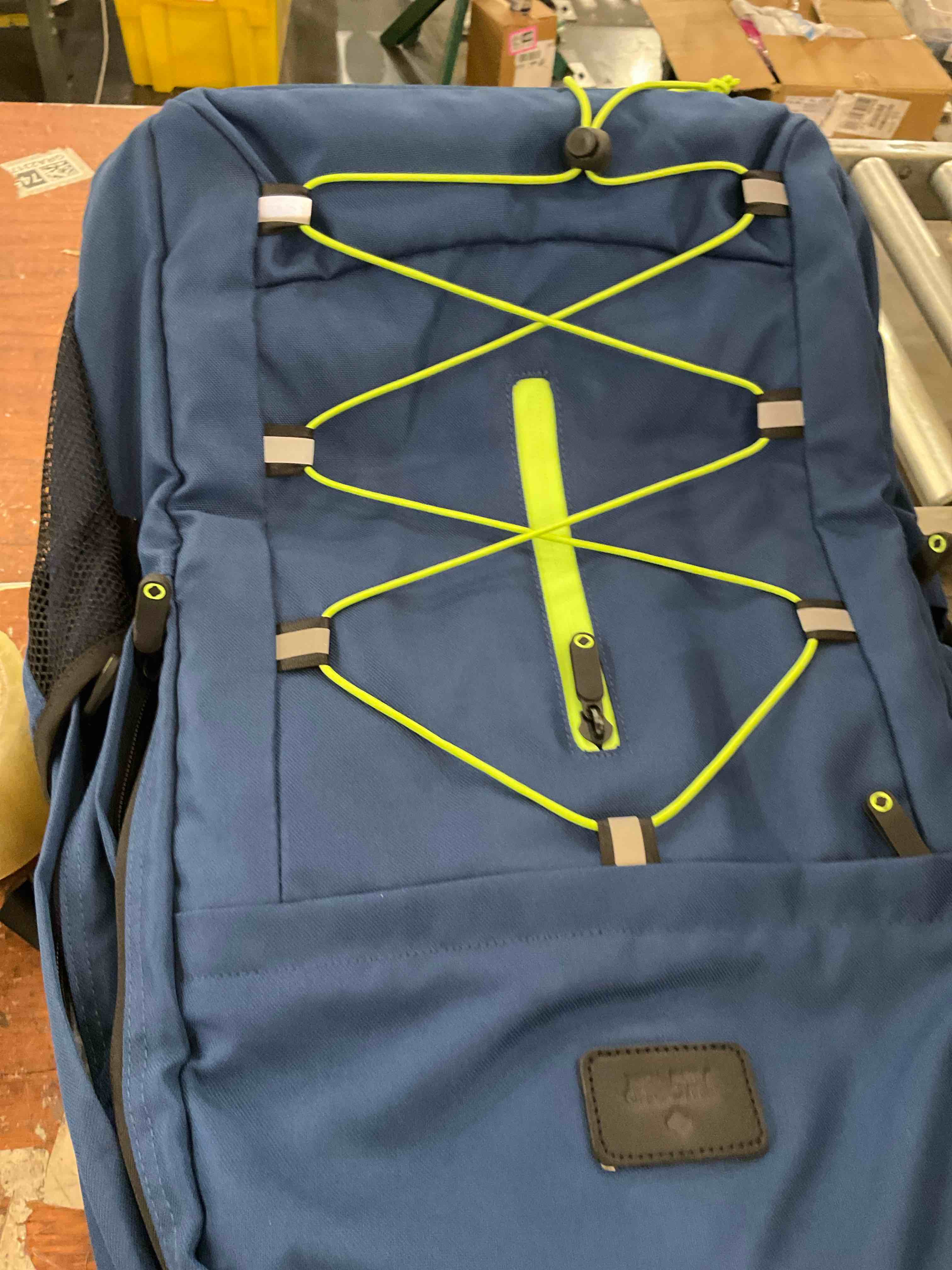 J World New York Lash Rolling Backpack. Laptop Bag Wheeled Carry-On Travel, Navy/Green, 19 X 13 X 7.5 (H X W X D) 19 X 13 X 7.5 " (H X W X D)" Navy/Green