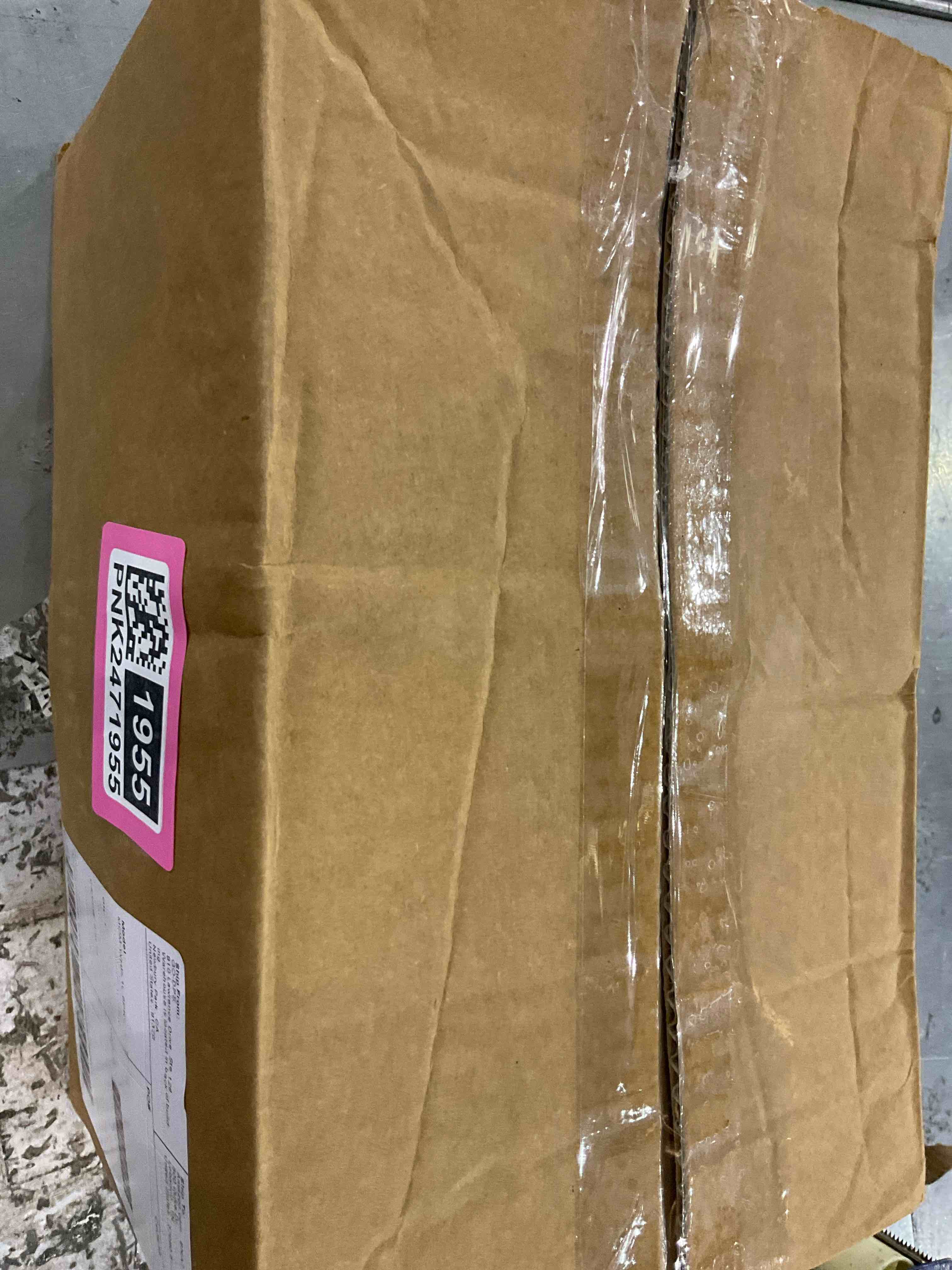 https://s3.amazonaws.com/lotting-images-prod/bidfta/PNK2471955_1750678426040.jpeg