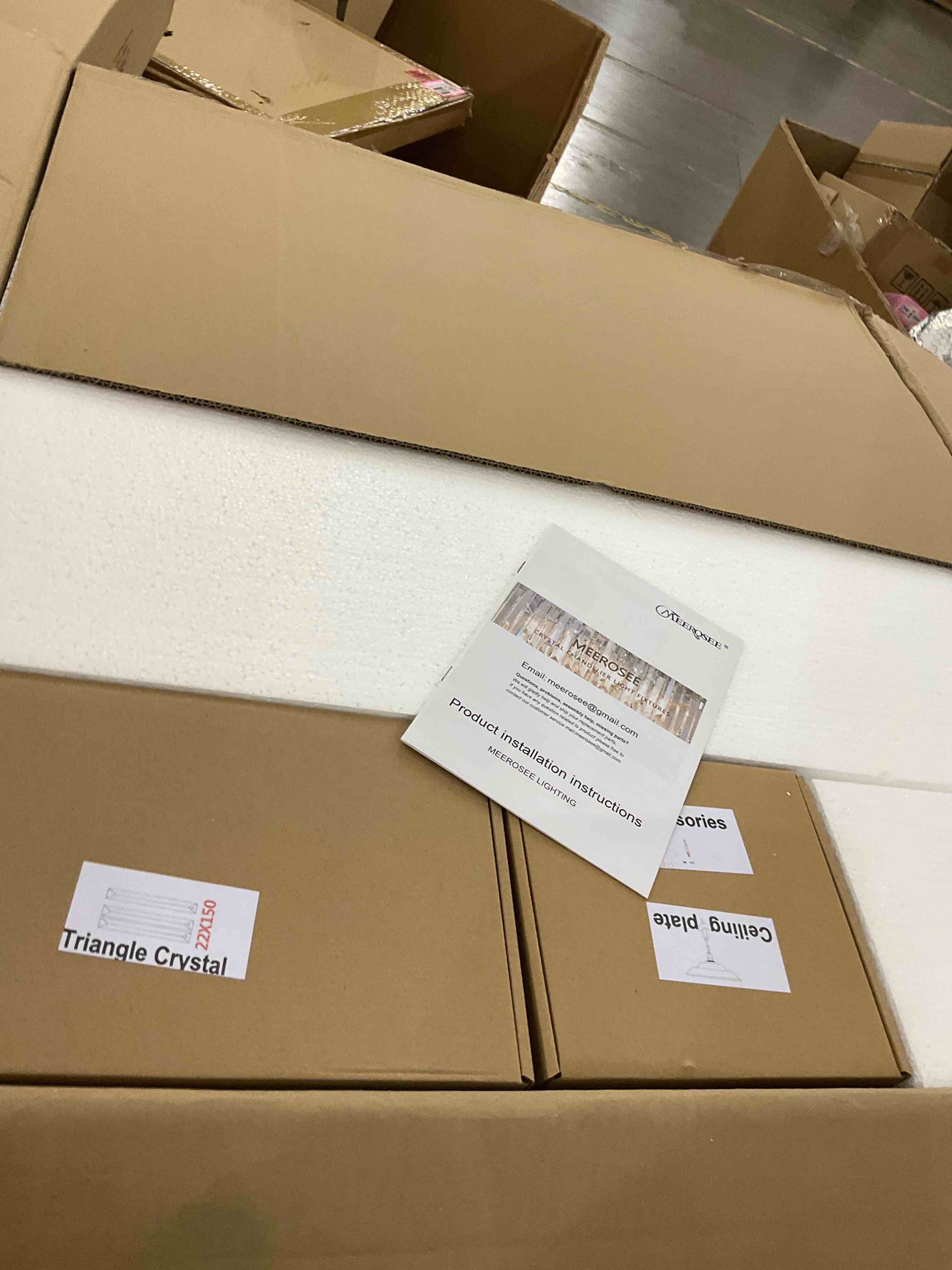 https://s3.amazonaws.com/lotting-images-prod/bidfta/PNK2472206_1750688665308.jpeg