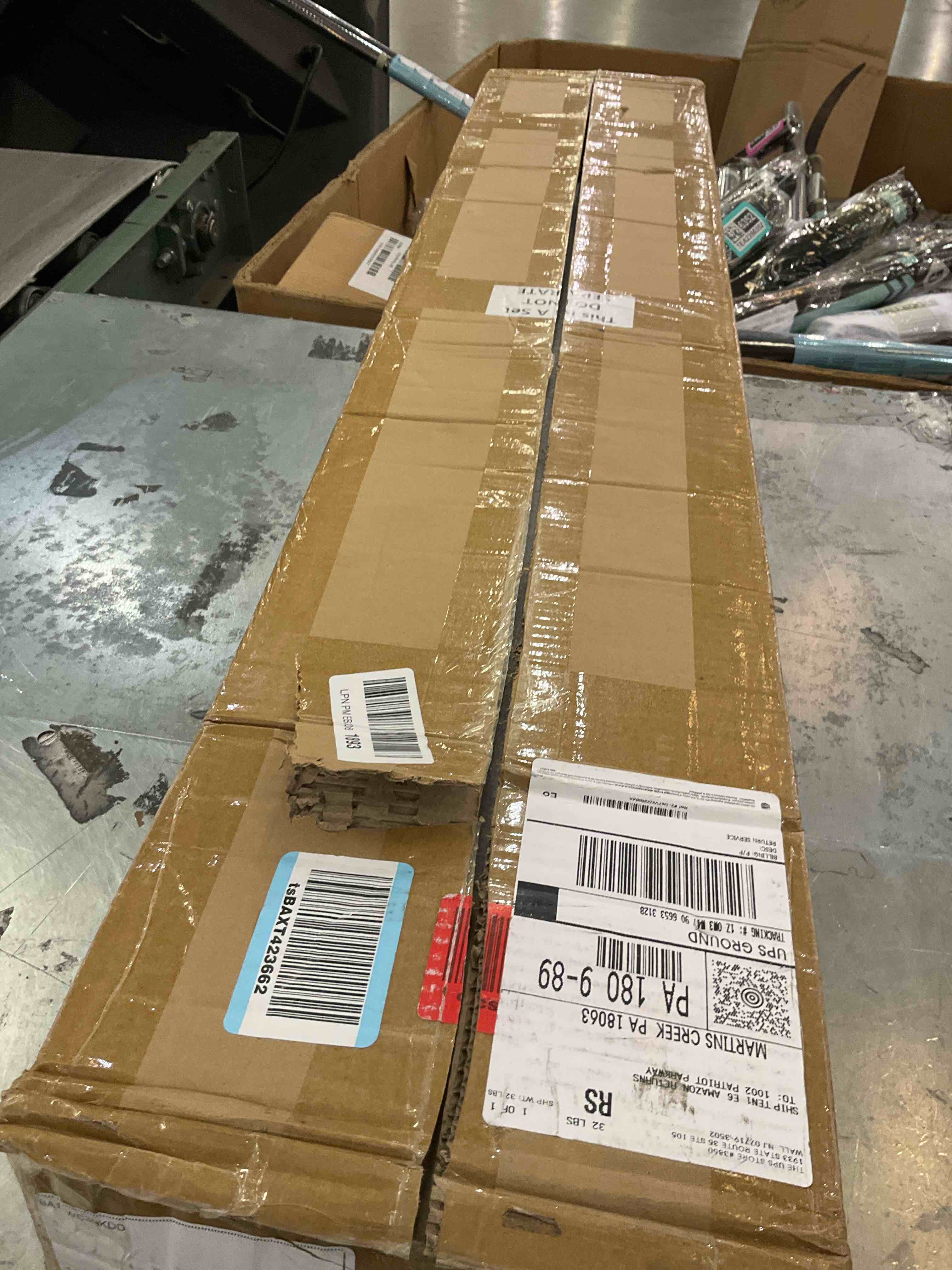 https://s3.amazonaws.com/lotting-images-prod/bidfta/PNK2472730_1750865347246.jpeg