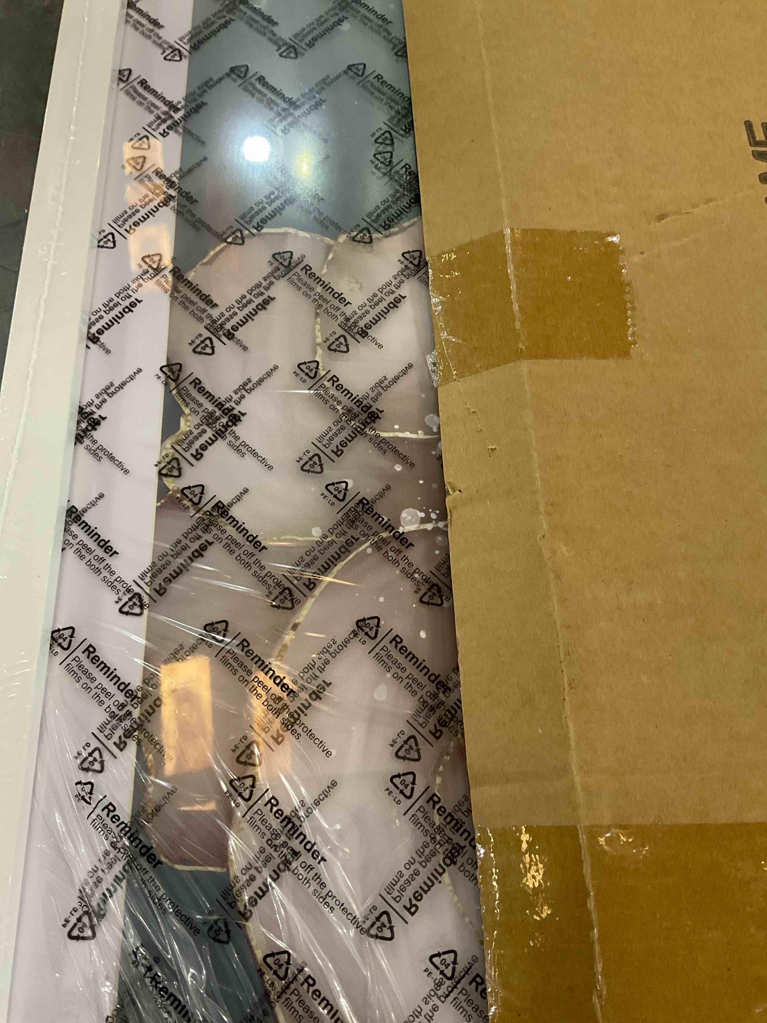 https://s3.amazonaws.com/lotting-images-prod/bidfta/PNK2473405_1751466482320.jpeg