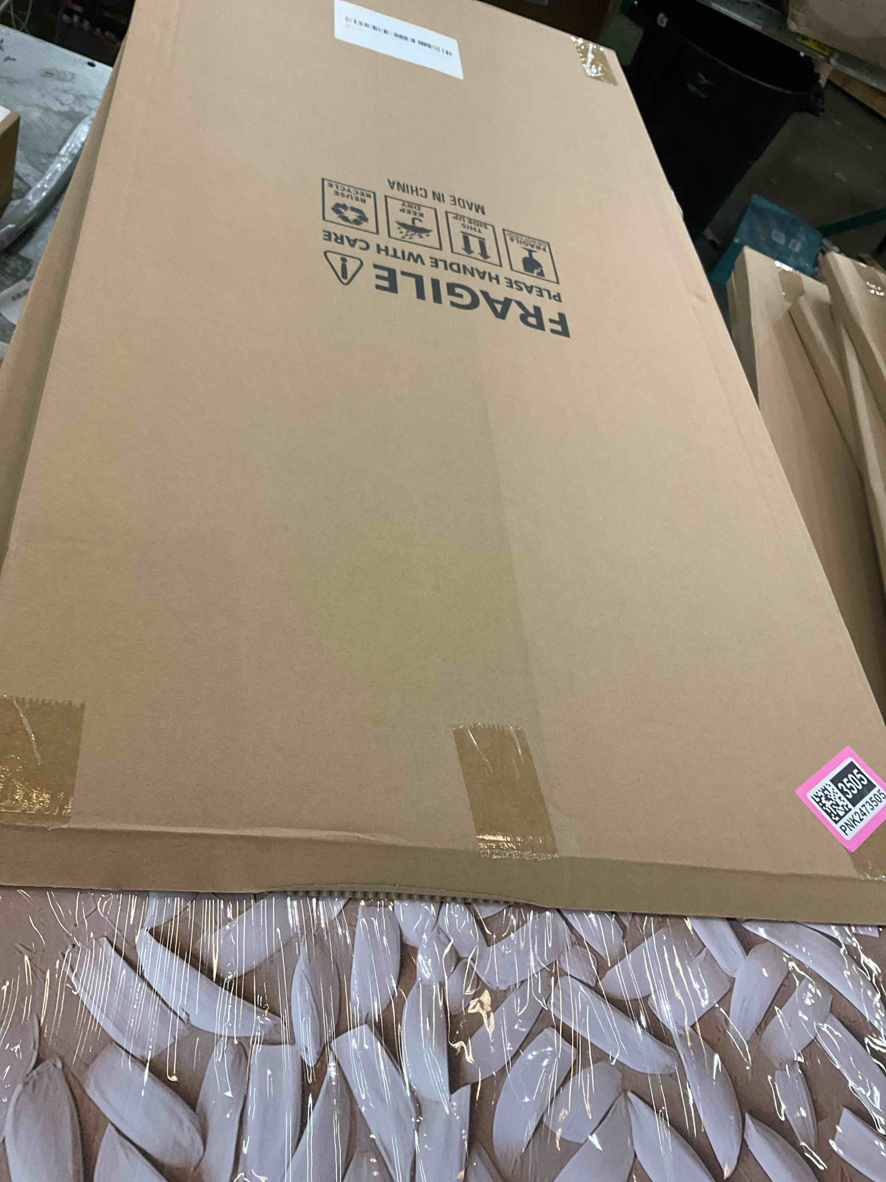 https://s3.amazonaws.com/lotting-images-prod/bidfta/PNK2473505_1751474484480.jpeg