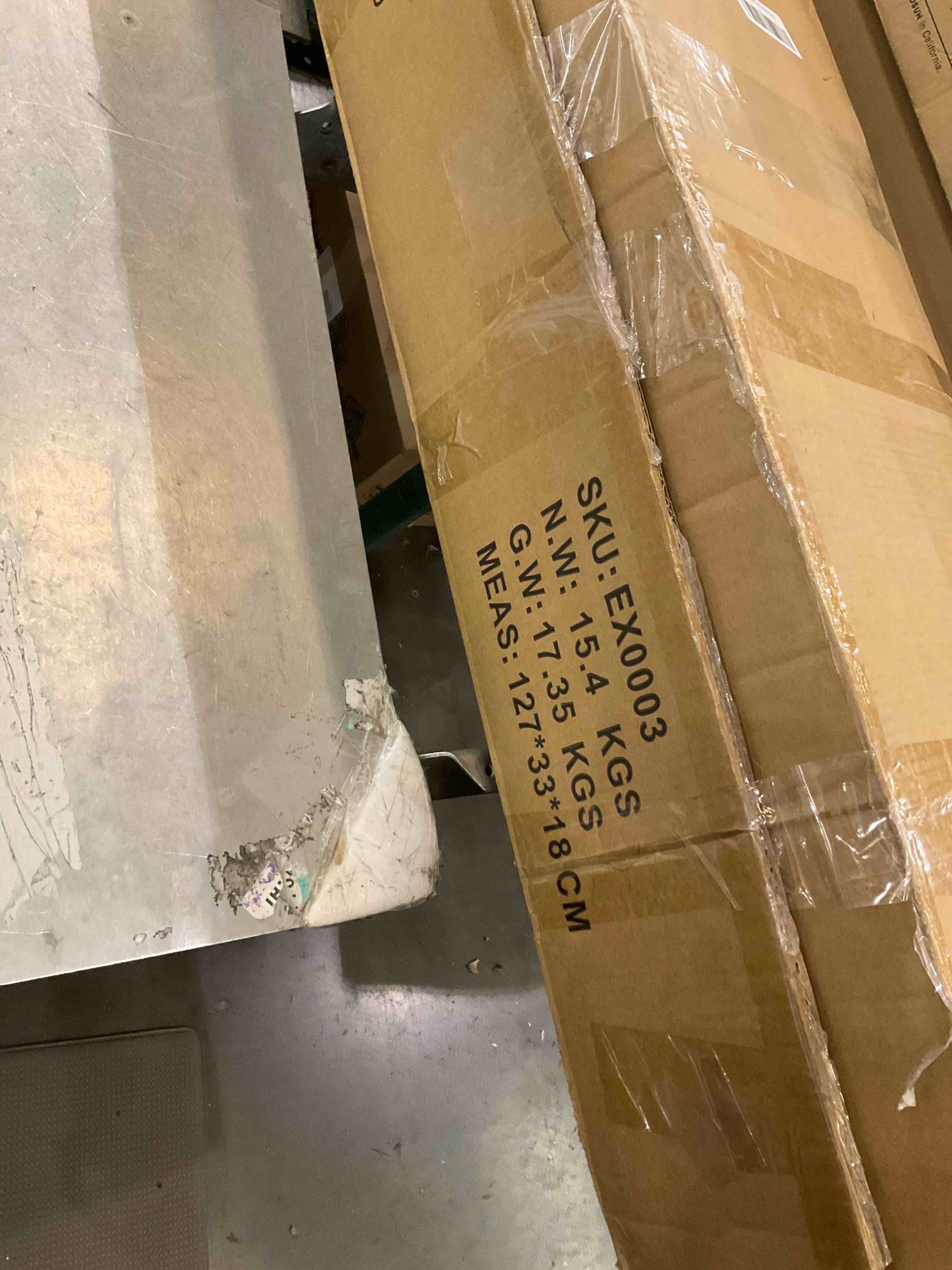 https://s3.amazonaws.com/lotting-images-prod/bidfta/PNK2473791_1751481968299.jpeg