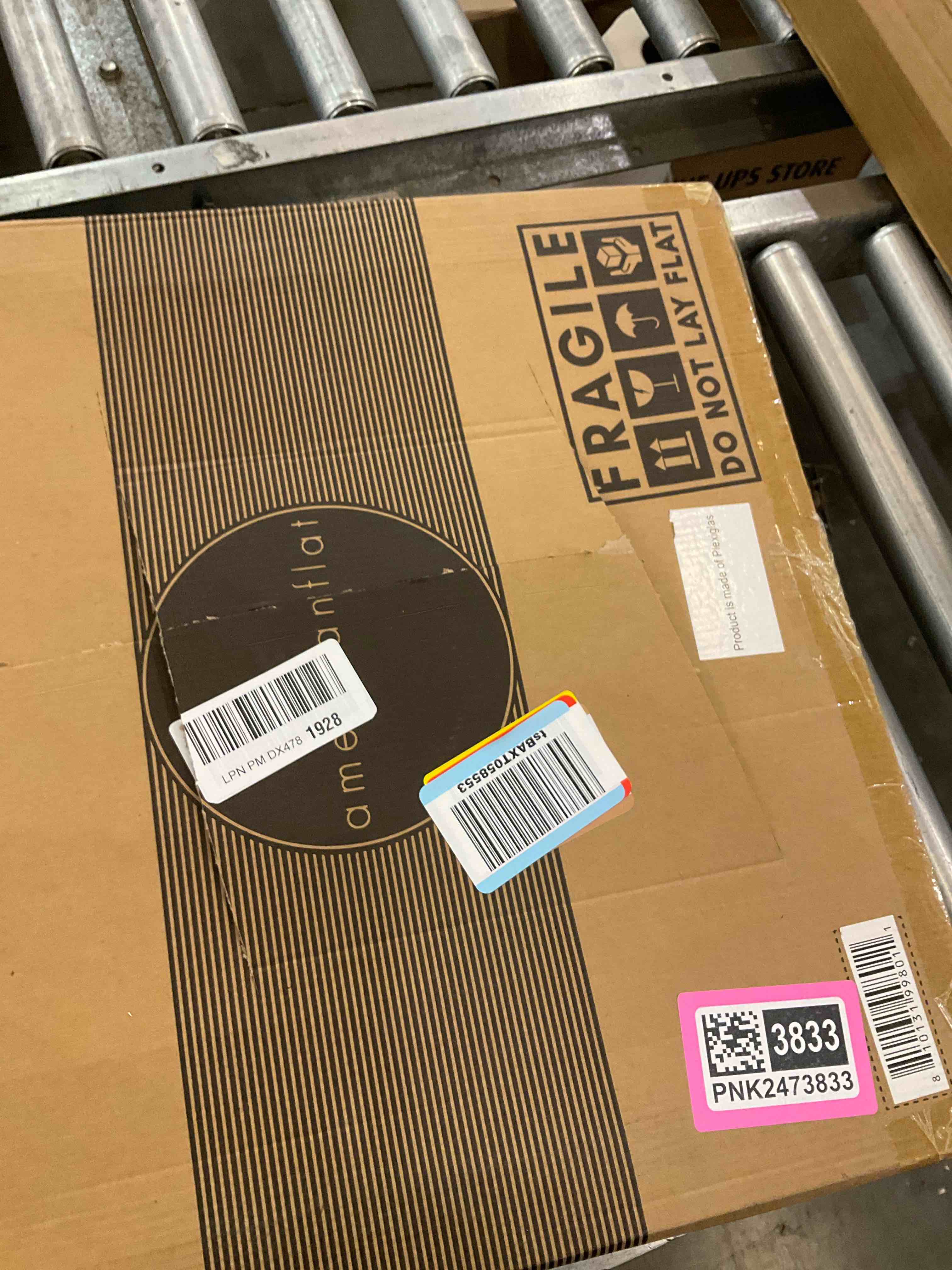 https://s3.amazonaws.com/lotting-images-prod/bidfta/PNK2473833_1751483168215.jpeg