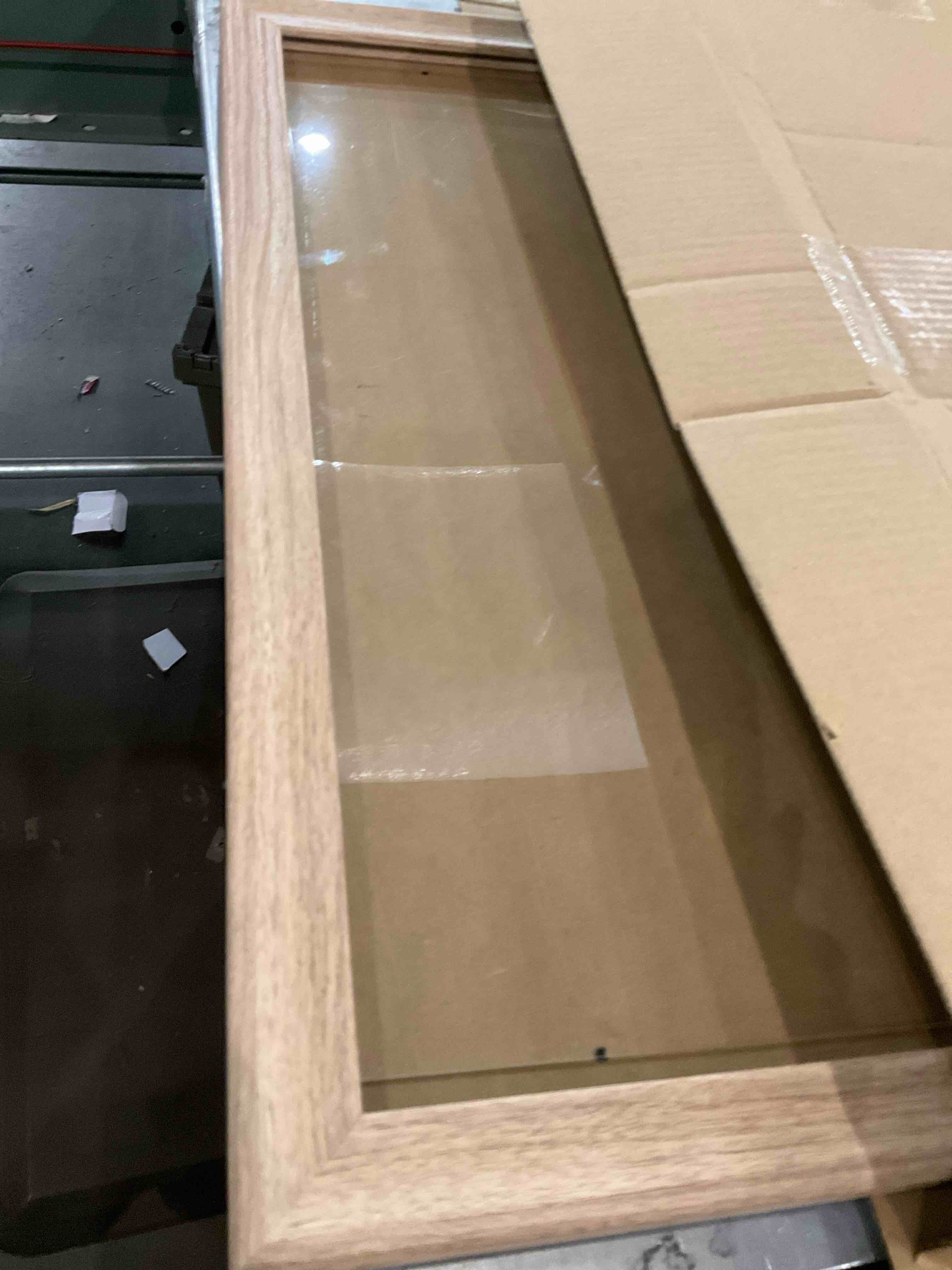 https://s3.amazonaws.com/lotting-images-prod/bidfta/PNK2473915_1751546090234.jpeg