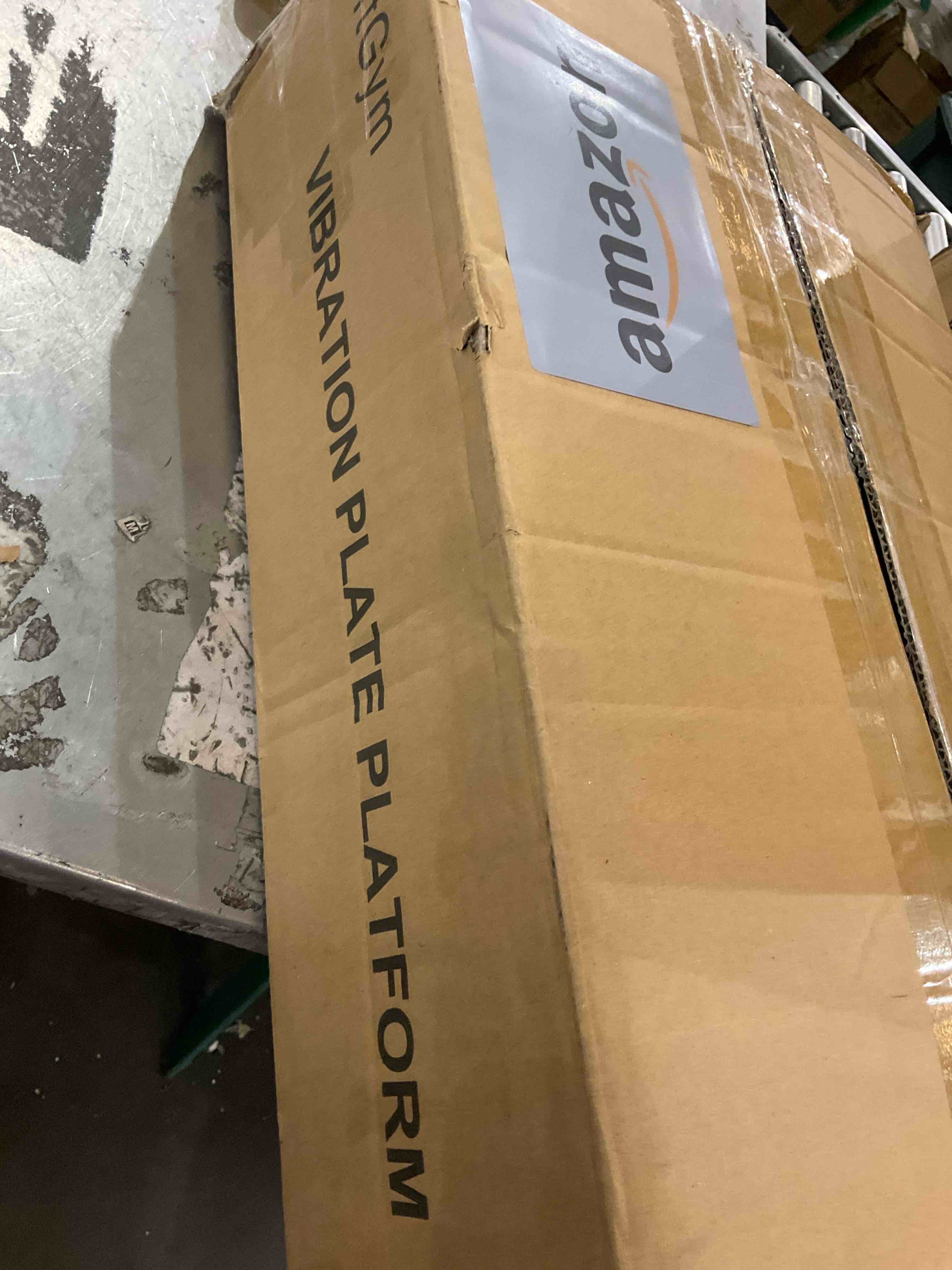 https://s3.amazonaws.com/lotting-images-prod/bidfta/PNK2473996_1751547273740.jpeg