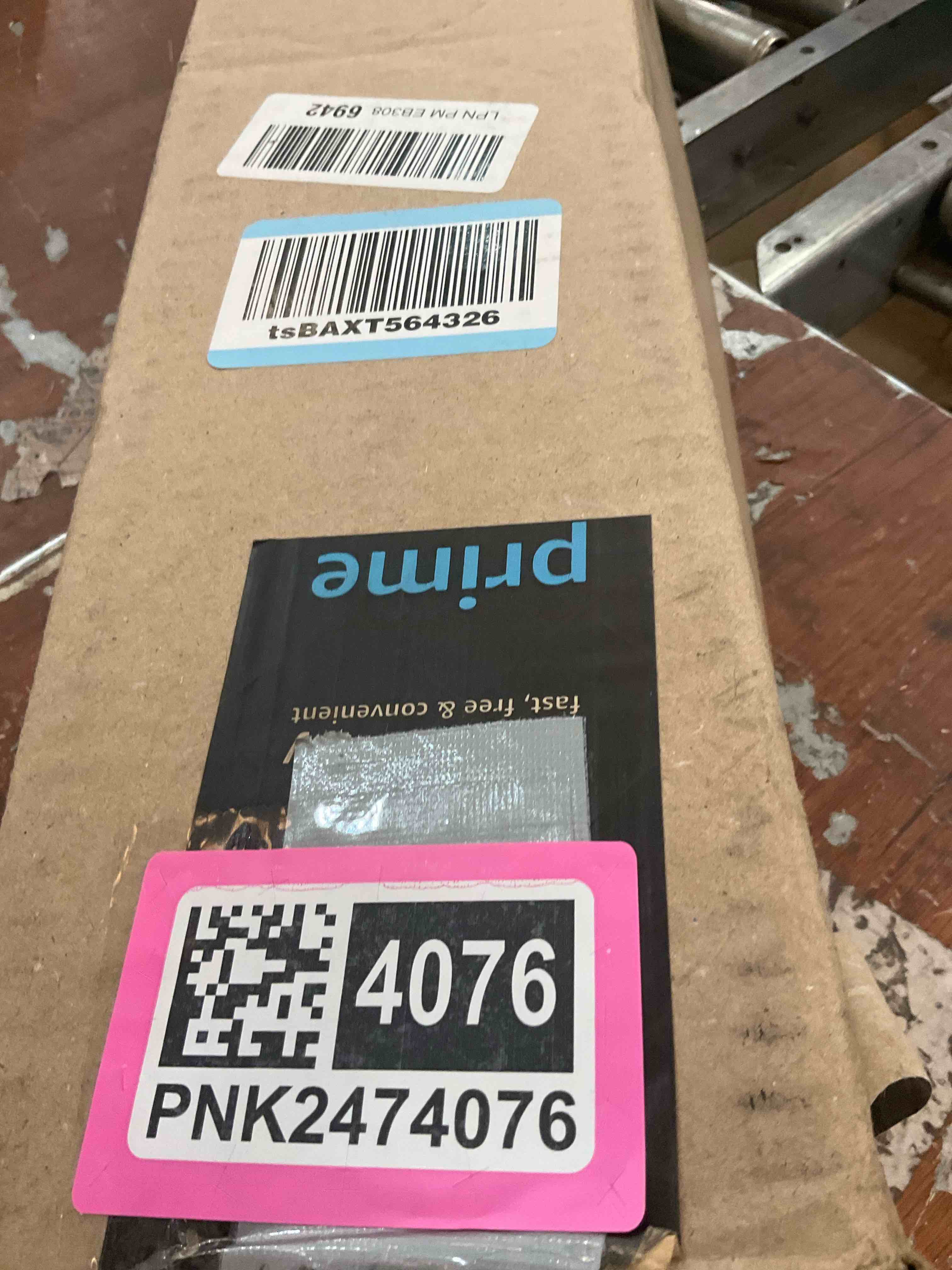 https://s3.amazonaws.com/lotting-images-prod/bidfta/PNK2474076_1751563237319.jpeg