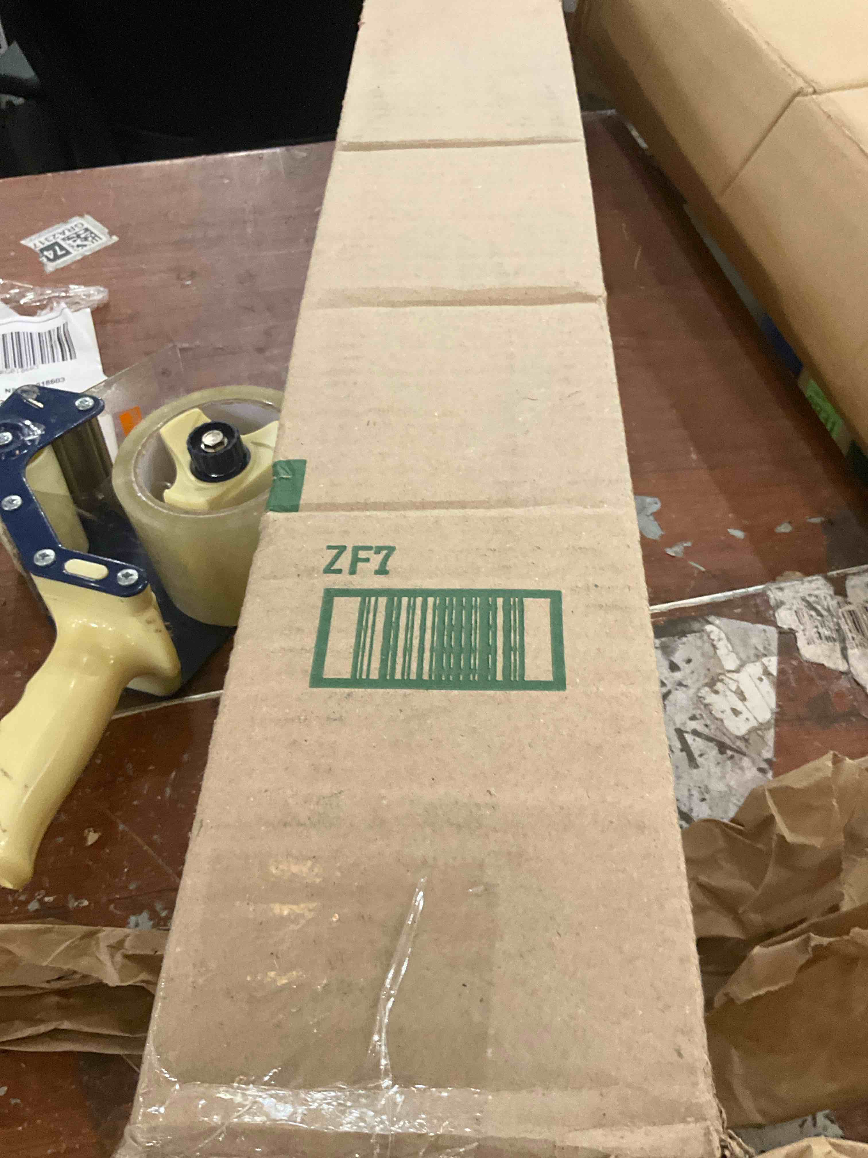 https://s3.amazonaws.com/lotting-images-prod/bidfta/PNK2474080_1751564076990.jpeg