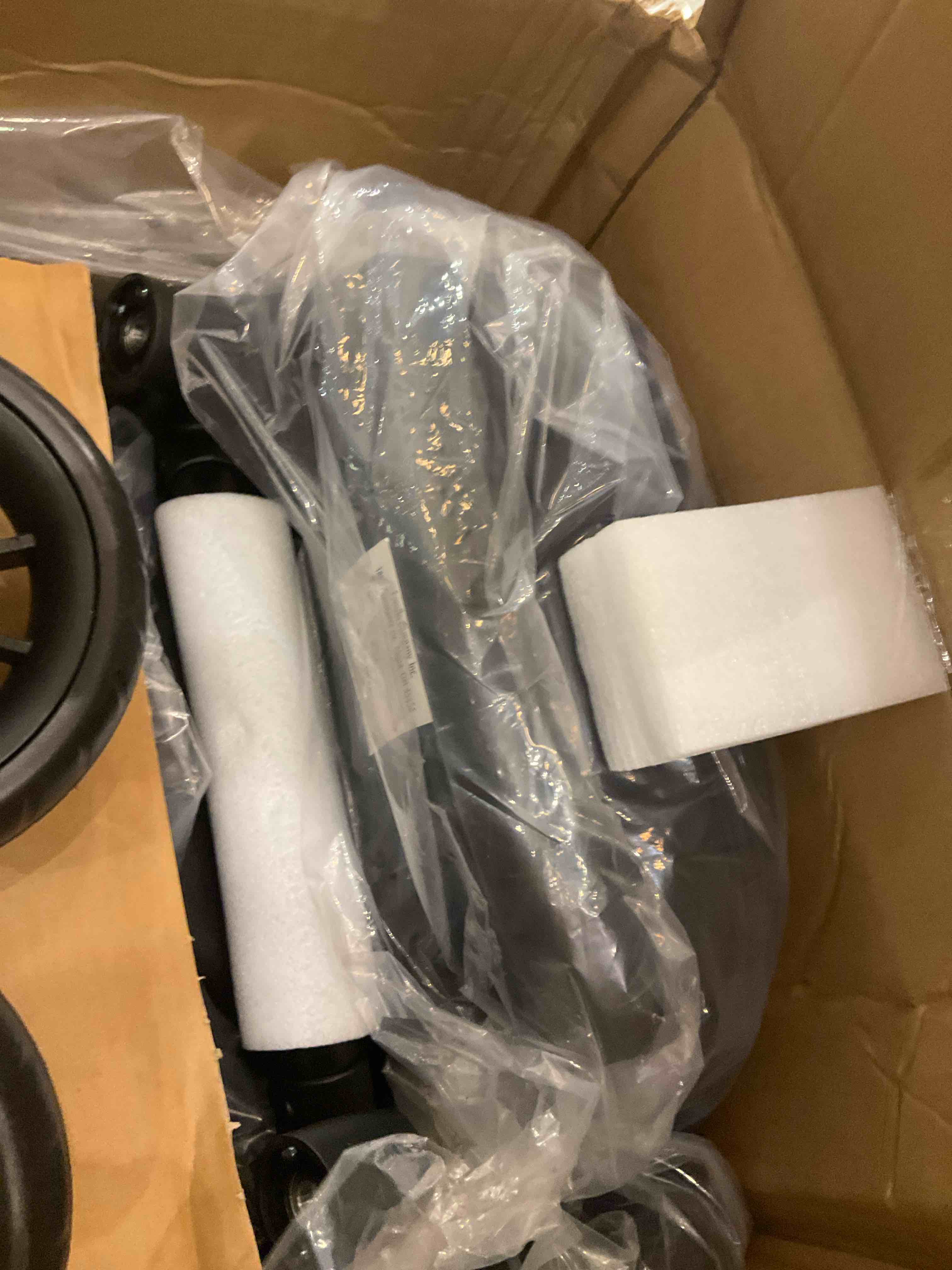 https://s3.amazonaws.com/lotting-images-prod/bidfta/PNK2474136_1751568203799.jpeg