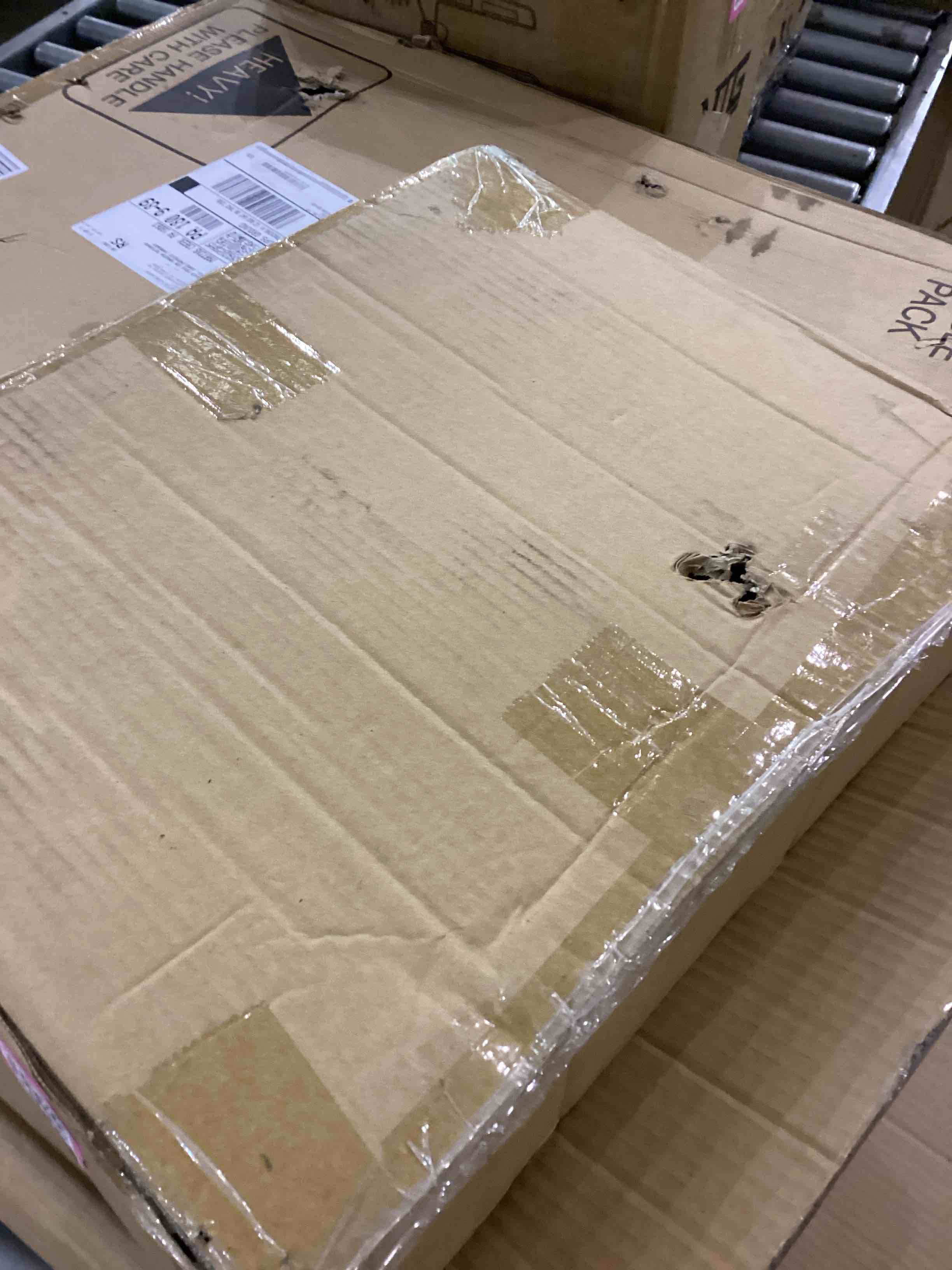 https://s3.amazonaws.com/lotting-images-prod/bidfta/PNK2474655_1752148647332.jpeg