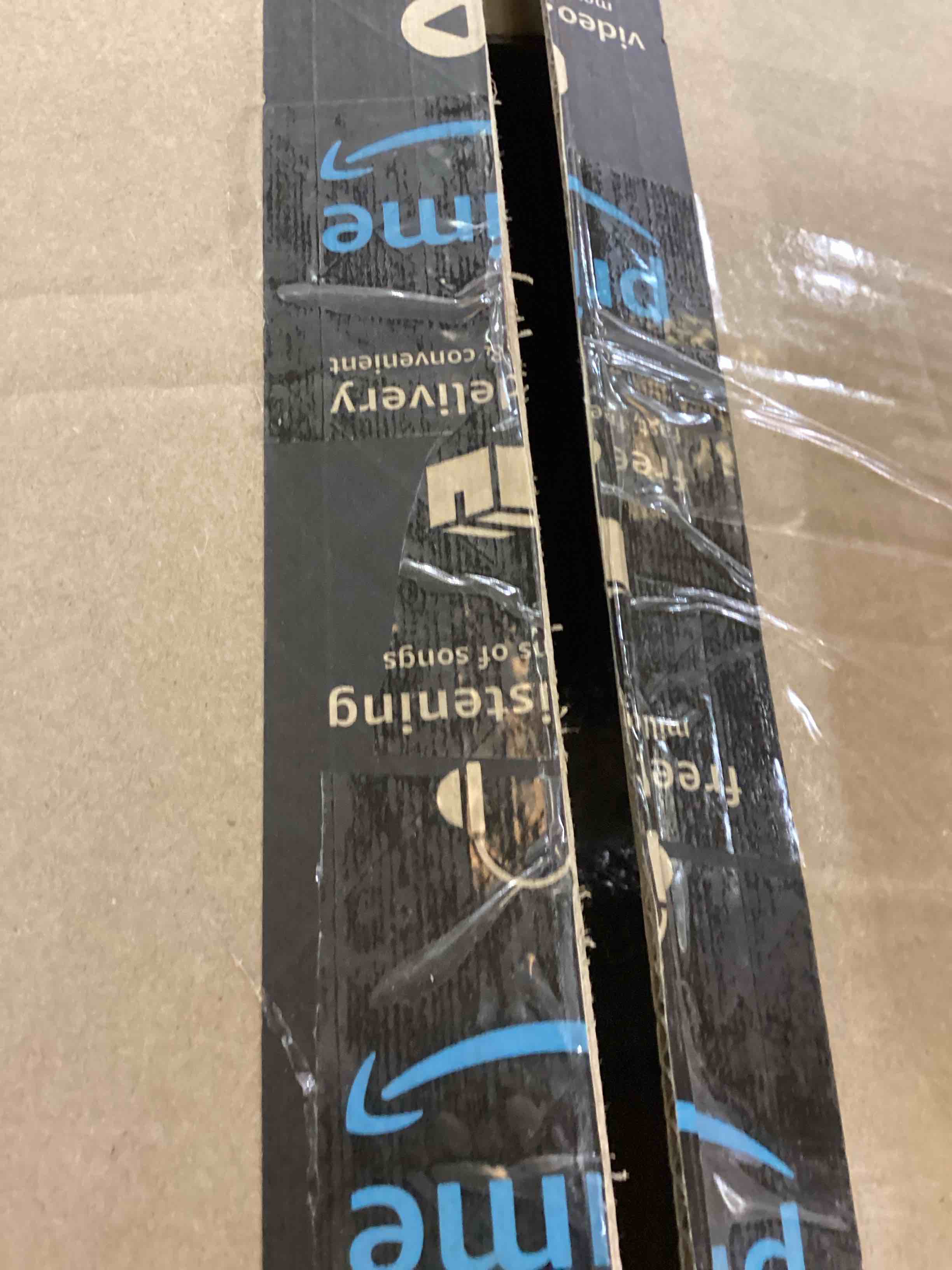 https://s3.amazonaws.com/lotting-images-prod/bidfta/PNK2474702_1752155667056.jpeg