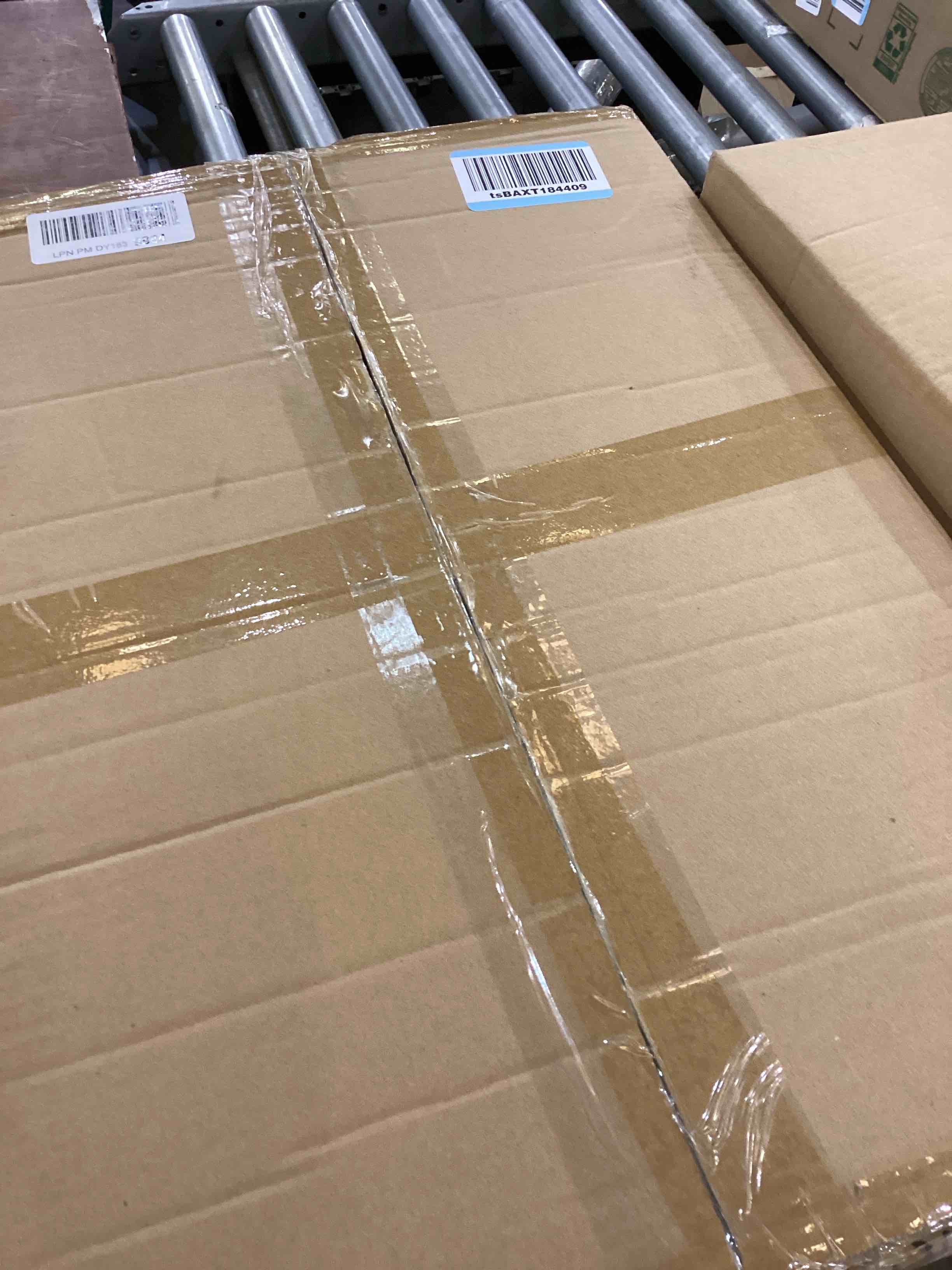 https://s3.amazonaws.com/lotting-images-prod/bidfta/PNK2475062_1752506539523.jpeg