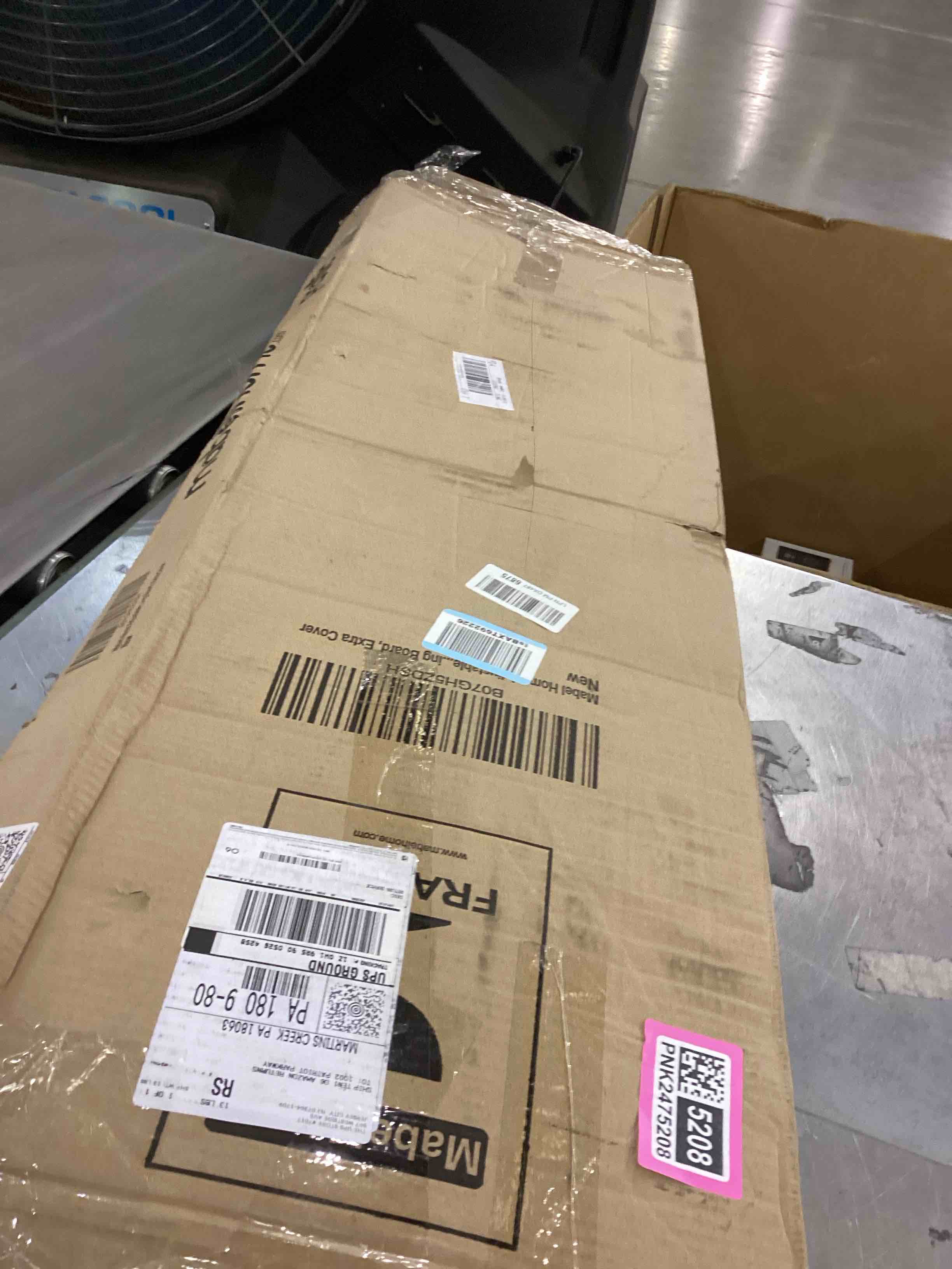 https://s3.amazonaws.com/lotting-images-prod/bidfta/PNK2475208_1752581756004.jpeg