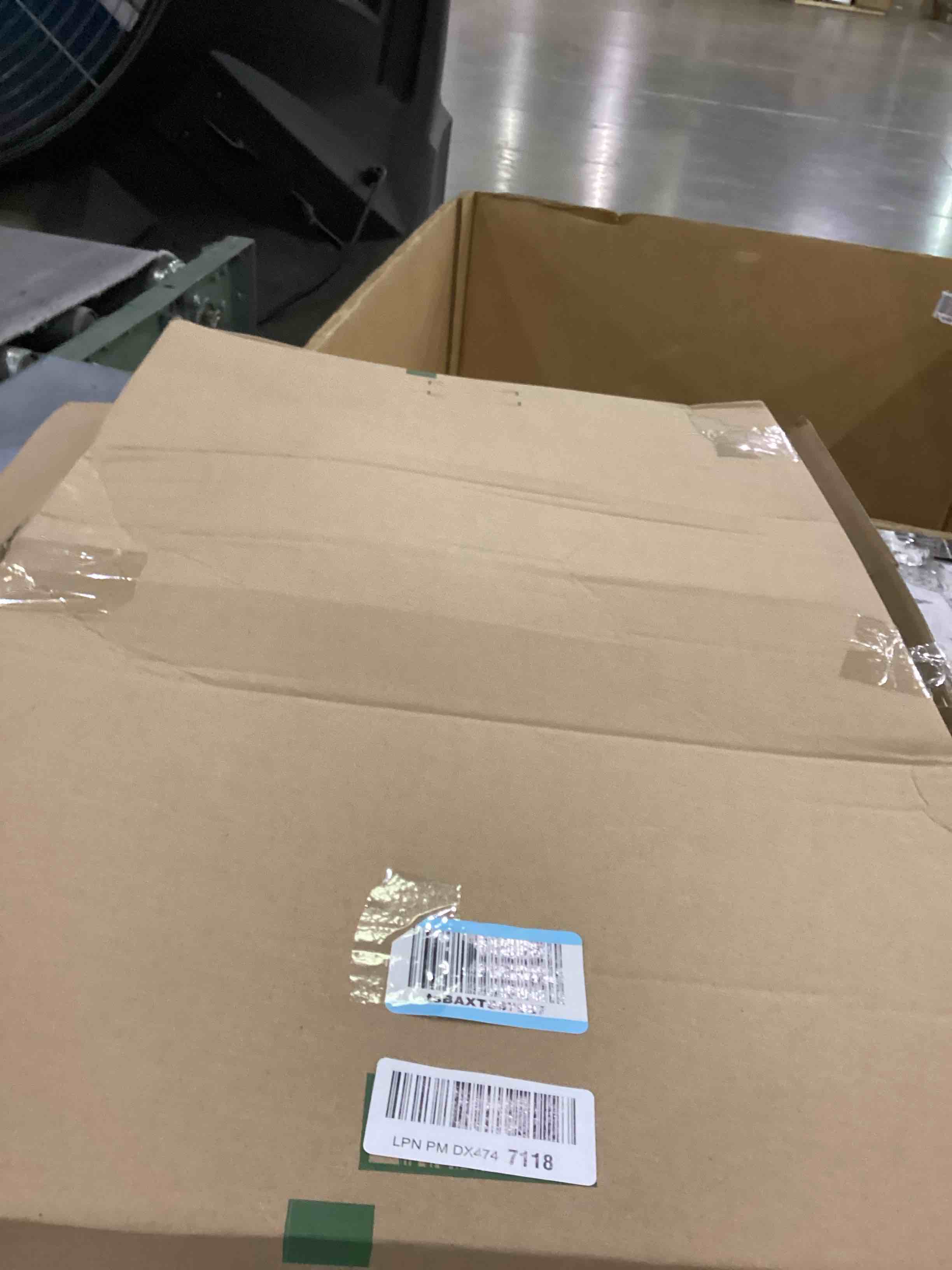 https://s3.amazonaws.com/lotting-images-prod/bidfta/PNK2475331_1752582172396.jpeg