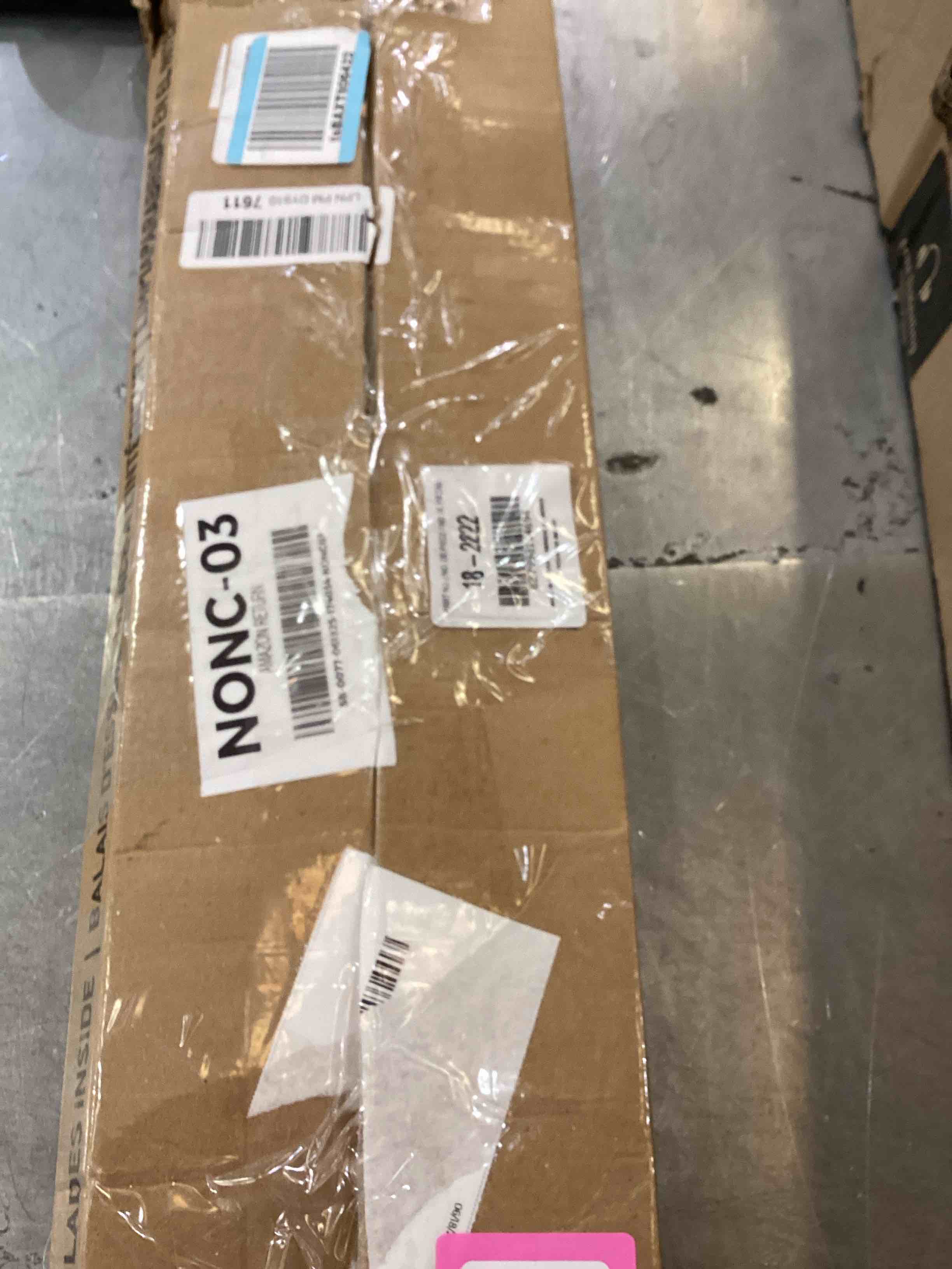 https://s3.amazonaws.com/lotting-images-prod/bidfta/PNK2475523_1752599883191.jpeg