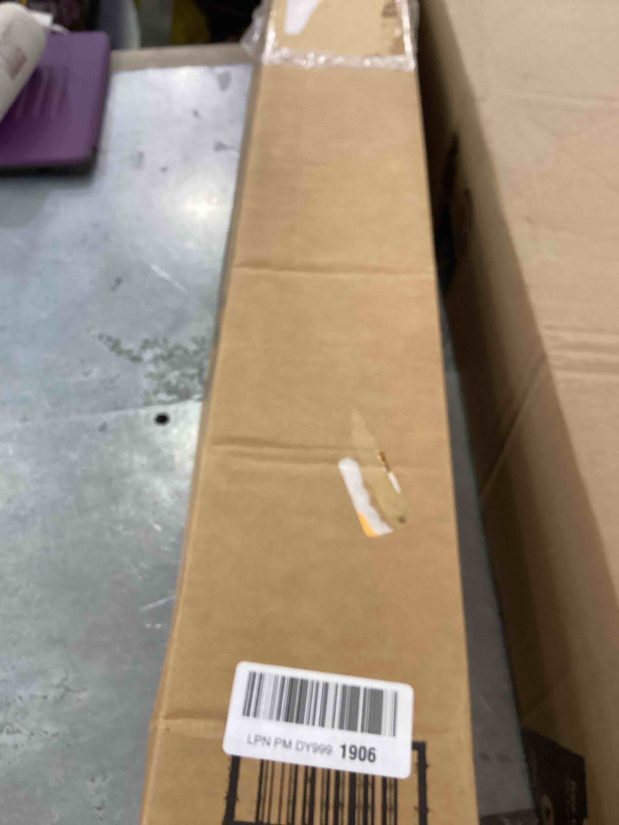 https://s3.amazonaws.com/lotting-images-prod/bidfta/PNK2475527_1752599769008.jpeg