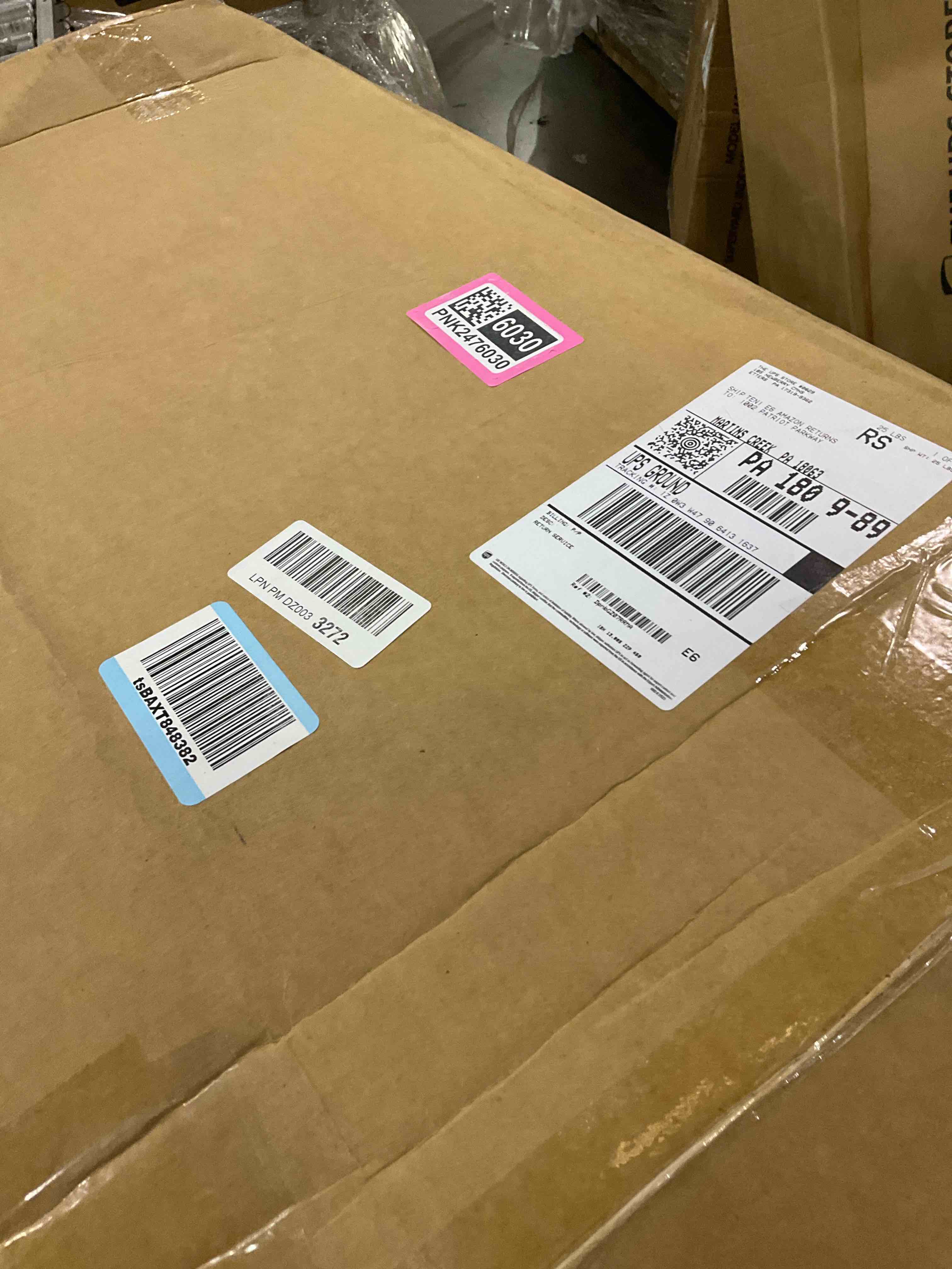 https://s3.amazonaws.com/lotting-images-prod/bidfta/PNK2476030_1751026265384.jpeg