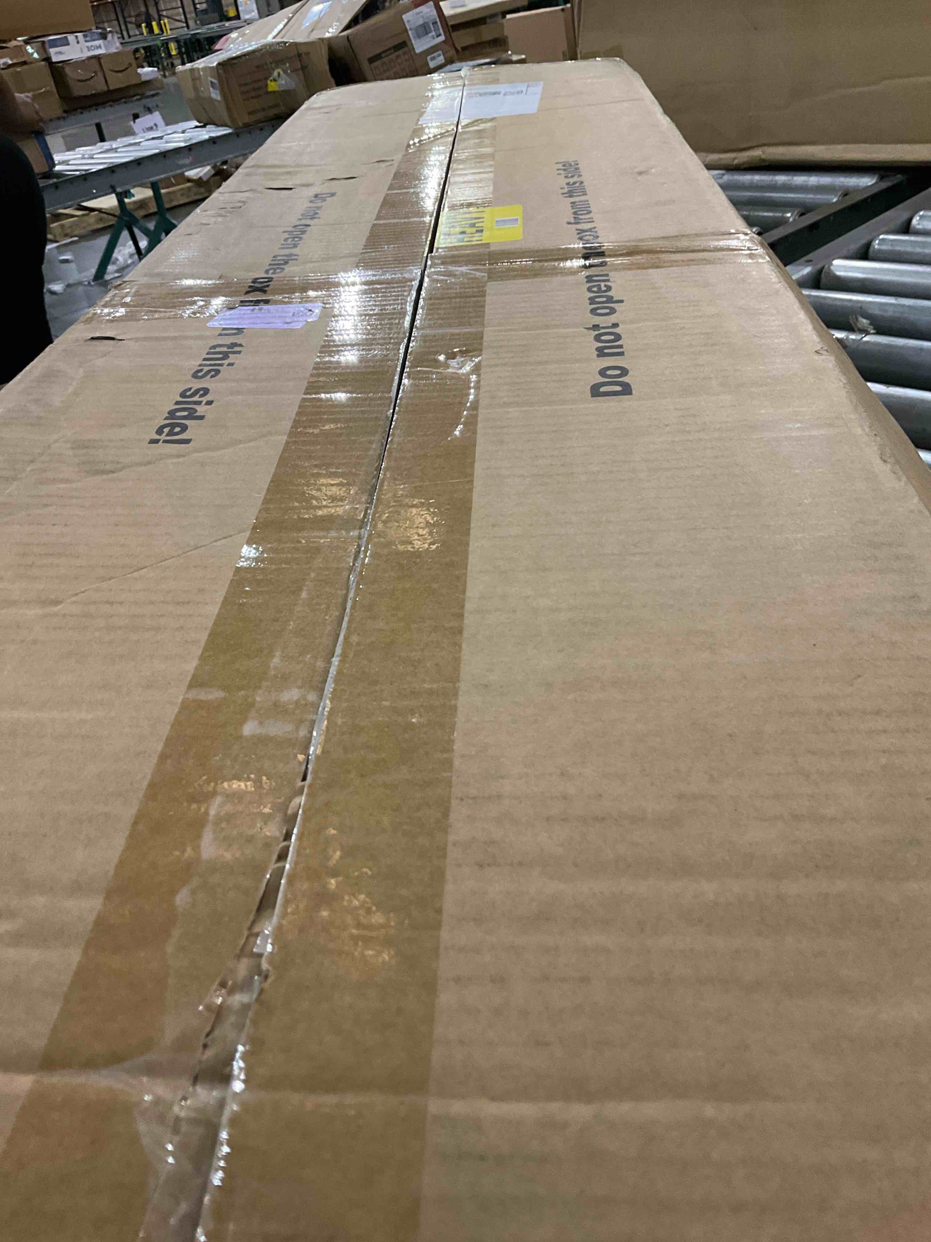 https://s3.amazonaws.com/lotting-images-prod/bidfta/PNK2476054_1751027994021.jpeg