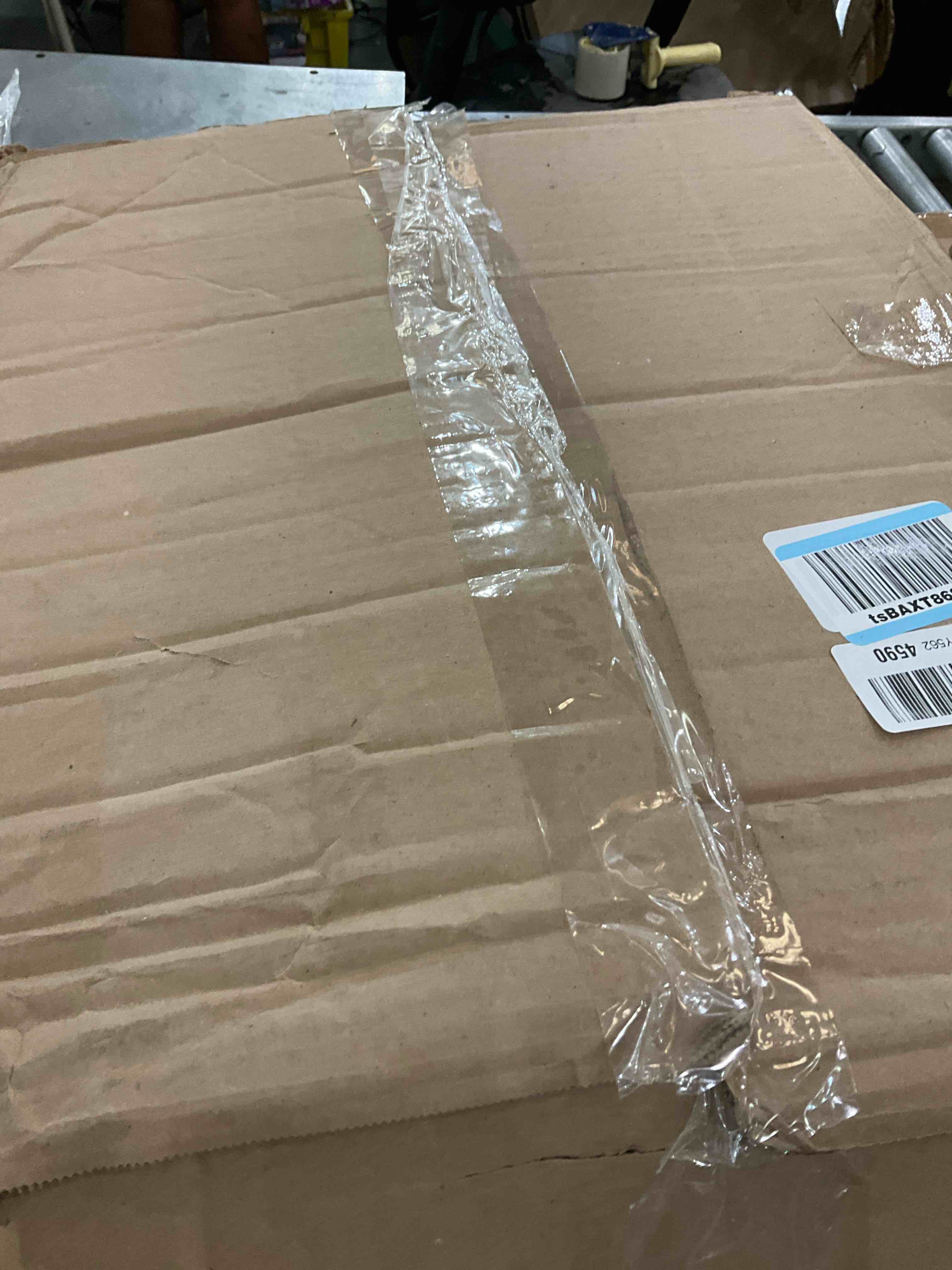 https://s3.amazonaws.com/lotting-images-prod/bidfta/PNK2476330_1751039648353.jpeg