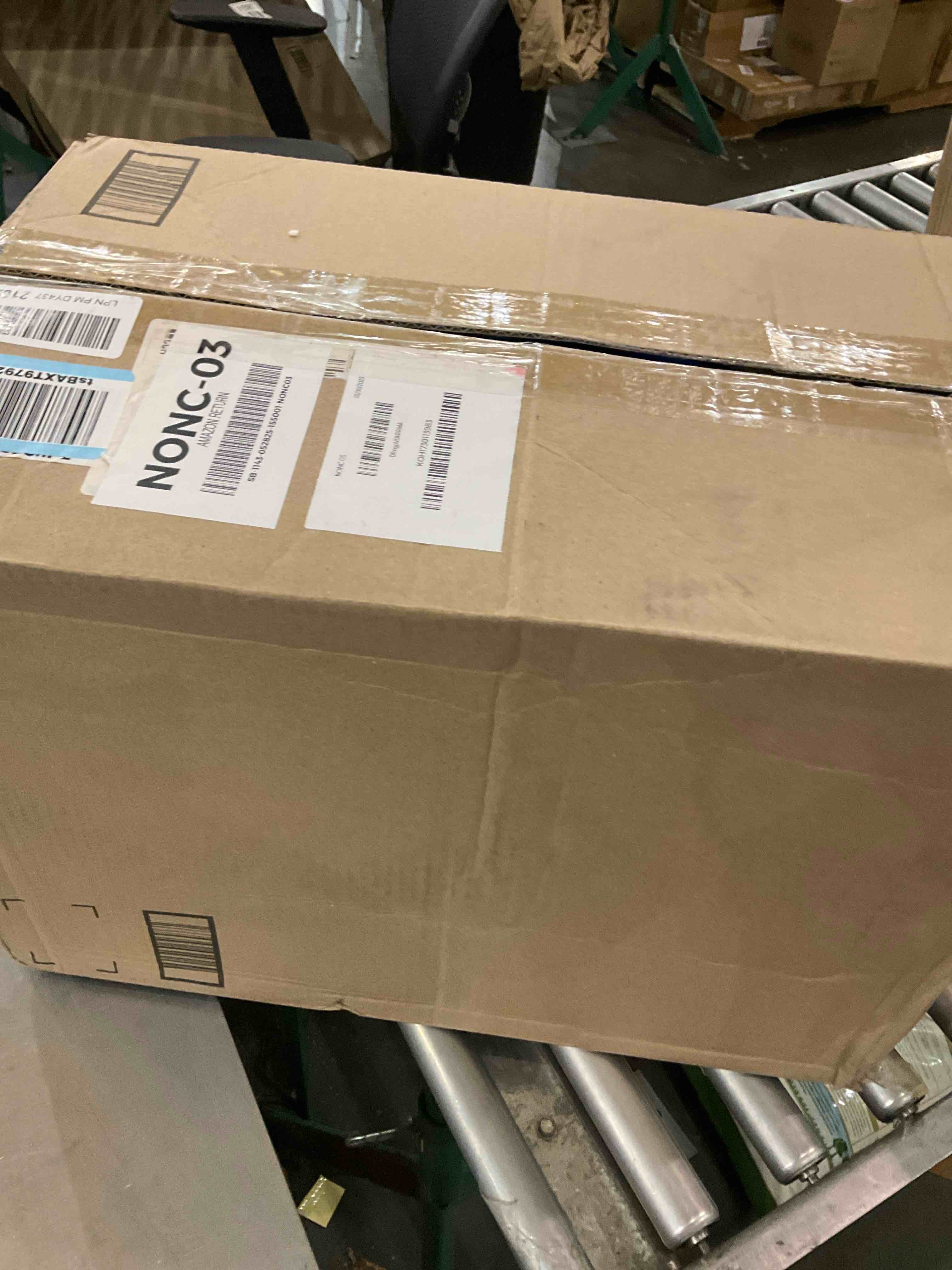 https://s3.amazonaws.com/lotting-images-prod/bidfta/PNK2476397_1751046473786.jpeg
