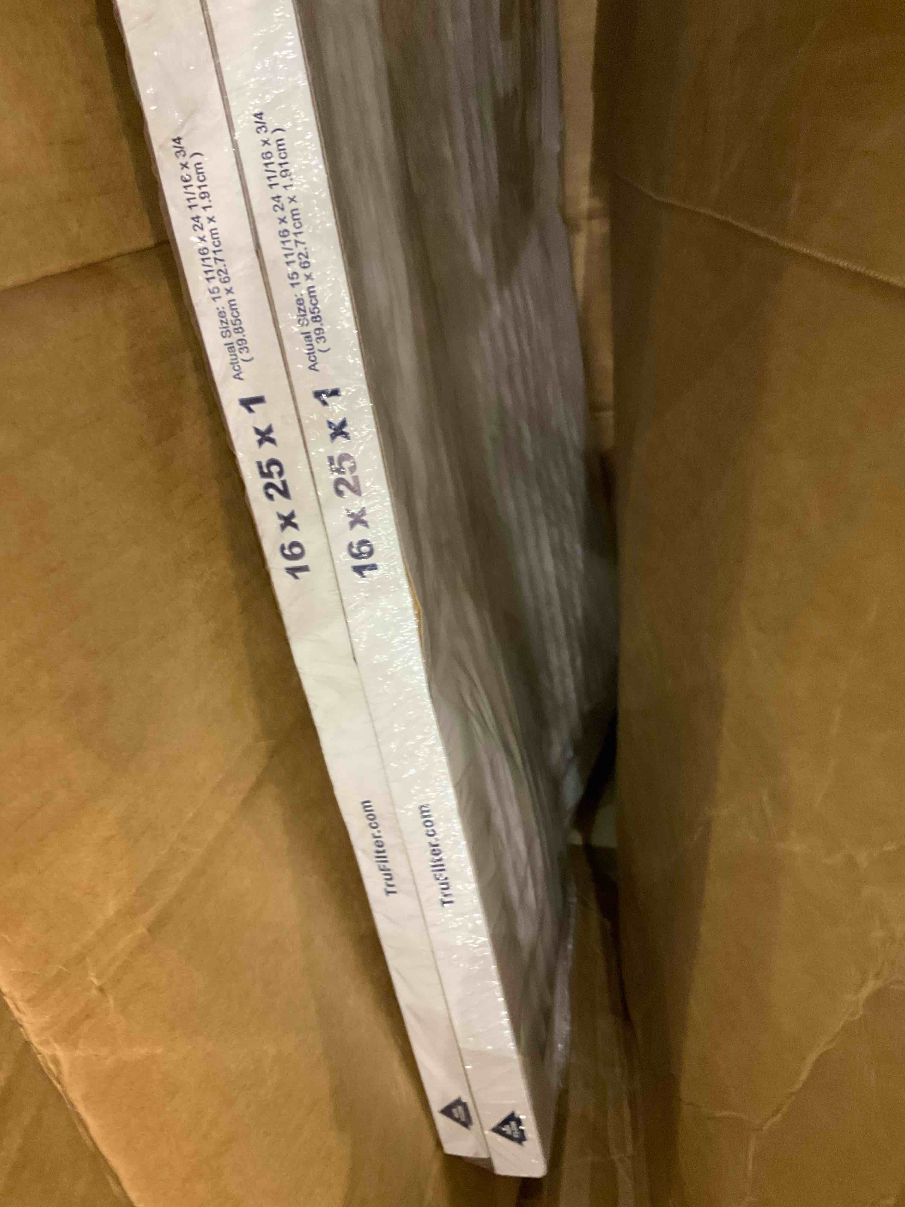 https://s3.amazonaws.com/lotting-images-prod/bidfta/PNK2476524_1751290942746.jpeg