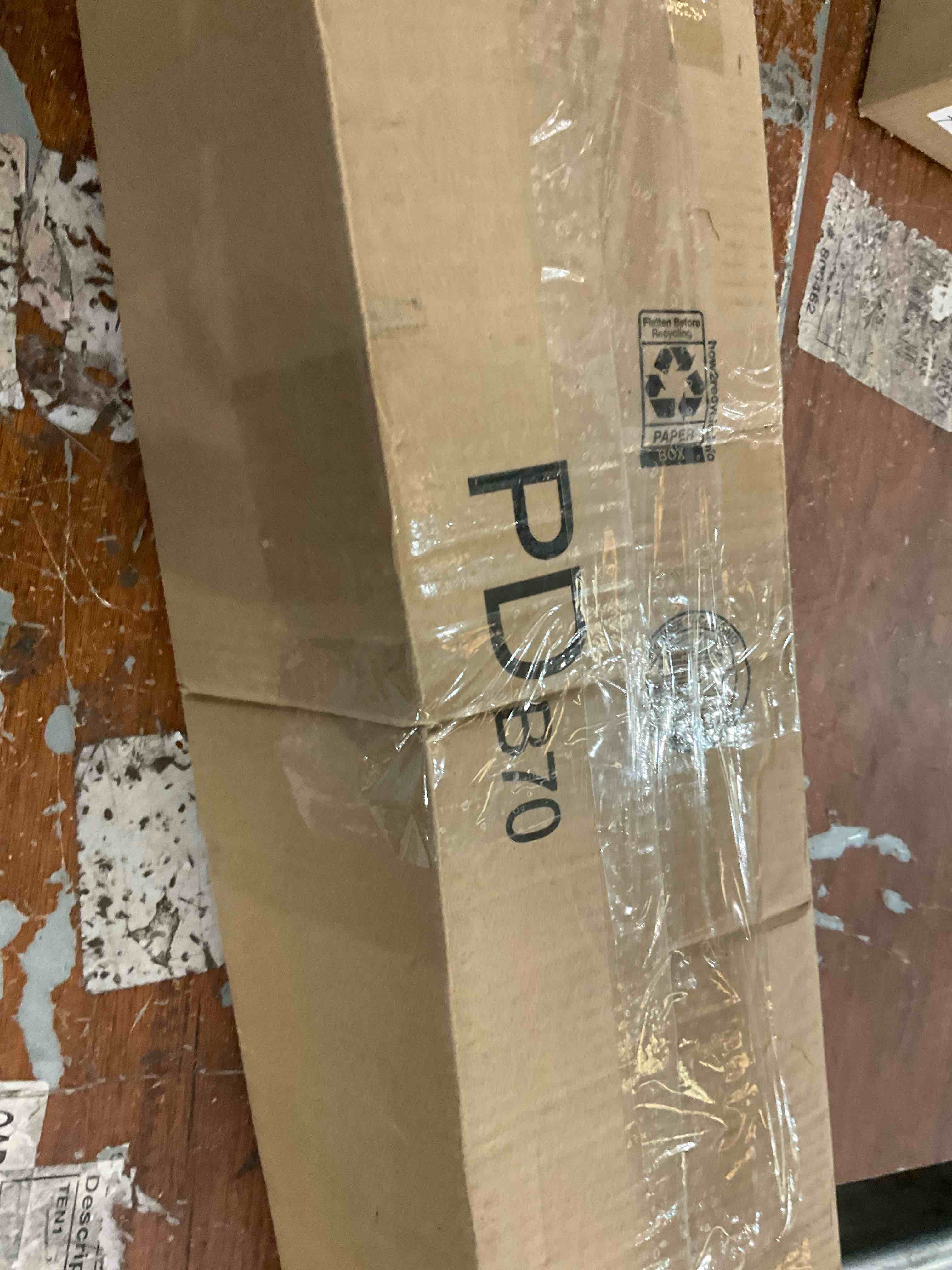 https://s3.amazonaws.com/lotting-images-prod/bidfta/PNK2476654_1751292352227.jpeg