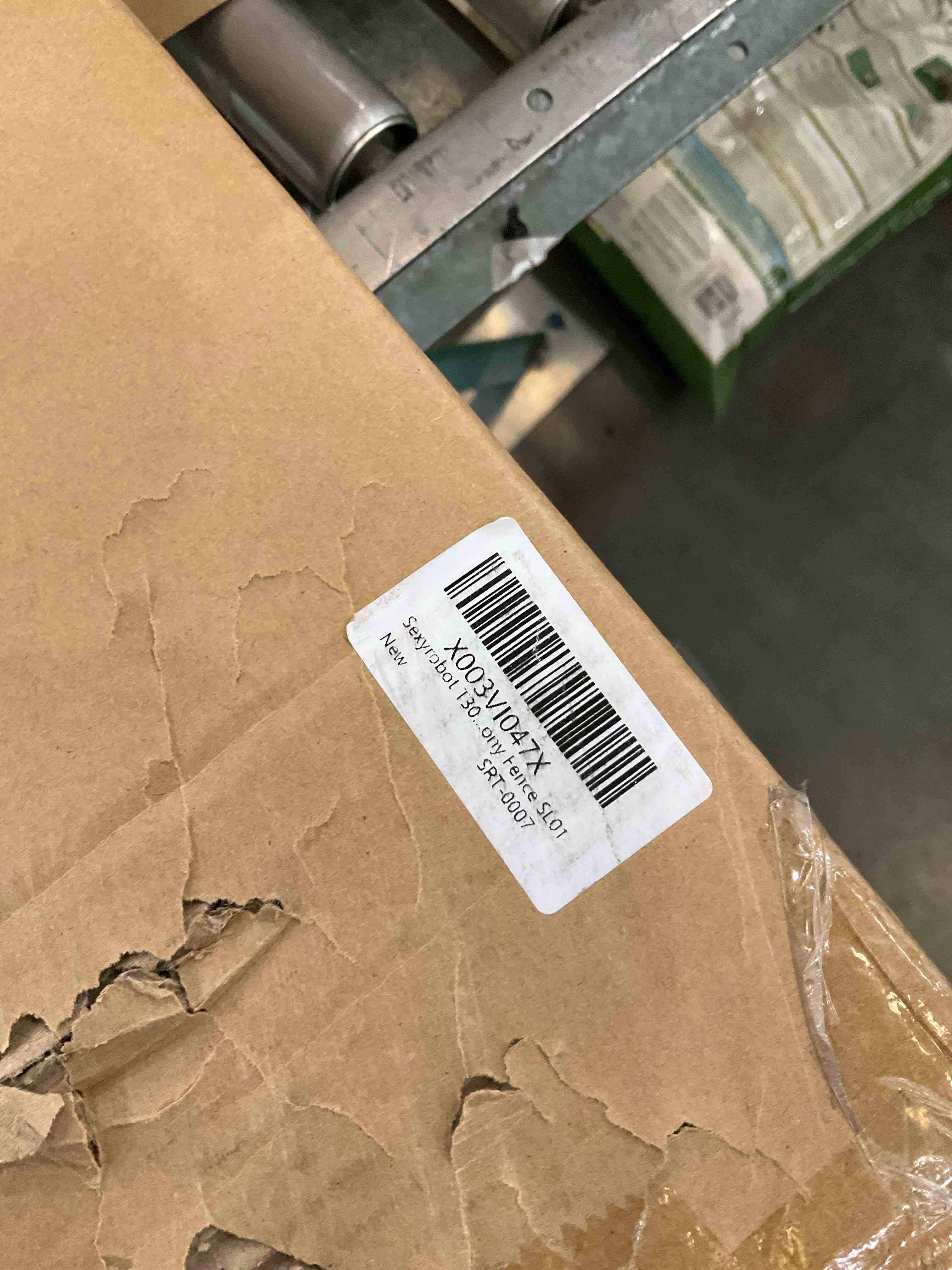 https://s3.amazonaws.com/lotting-images-prod/bidfta/PNK2477108_1751296453361.jpeg