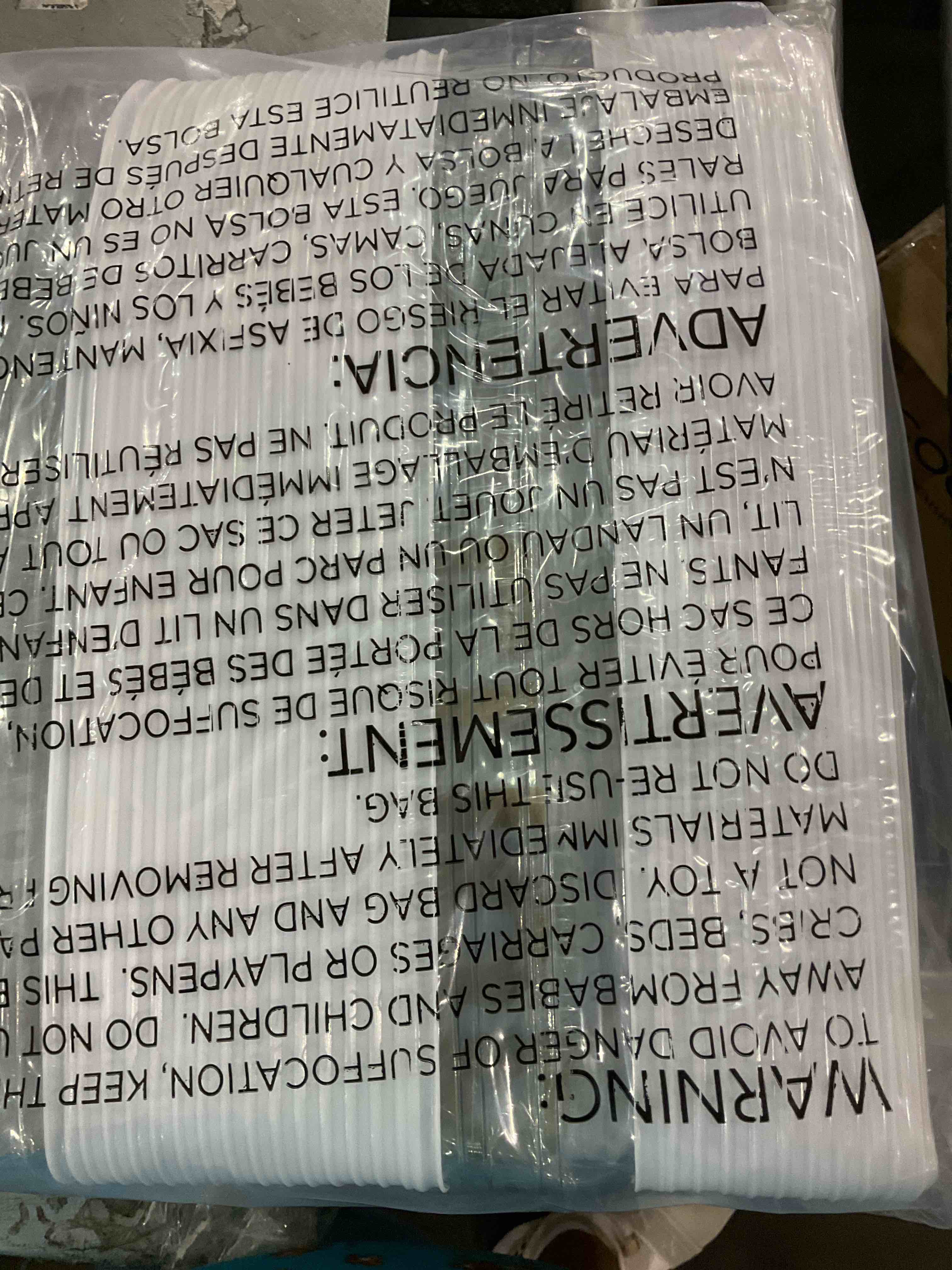 https://s3.amazonaws.com/lotting-images-prod/bidfta/PNK2477700_1751369202942.jpeg