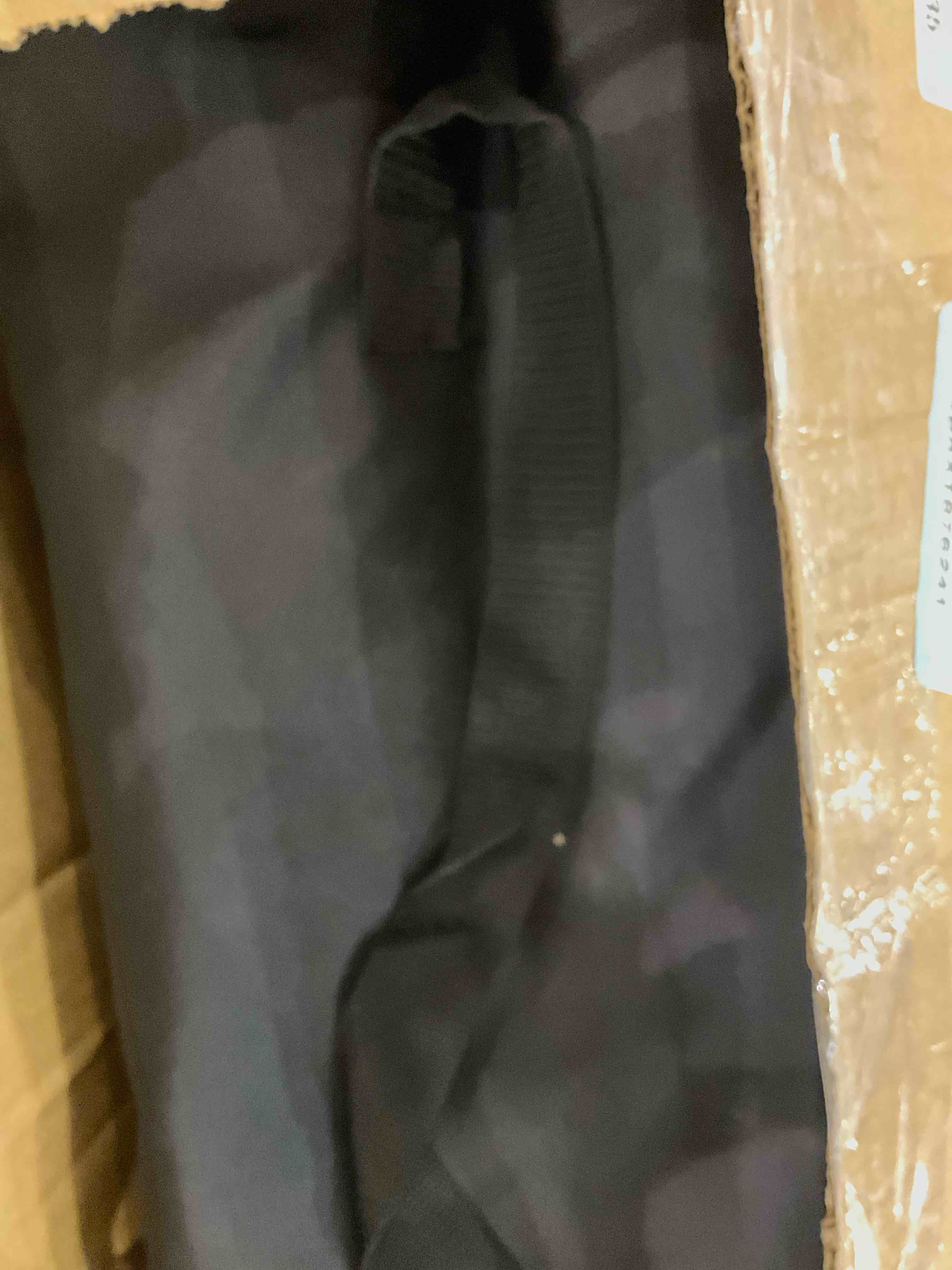 https://s3.amazonaws.com/lotting-images-prod/bidfta/PNK2477802_1751373264807.jpeg