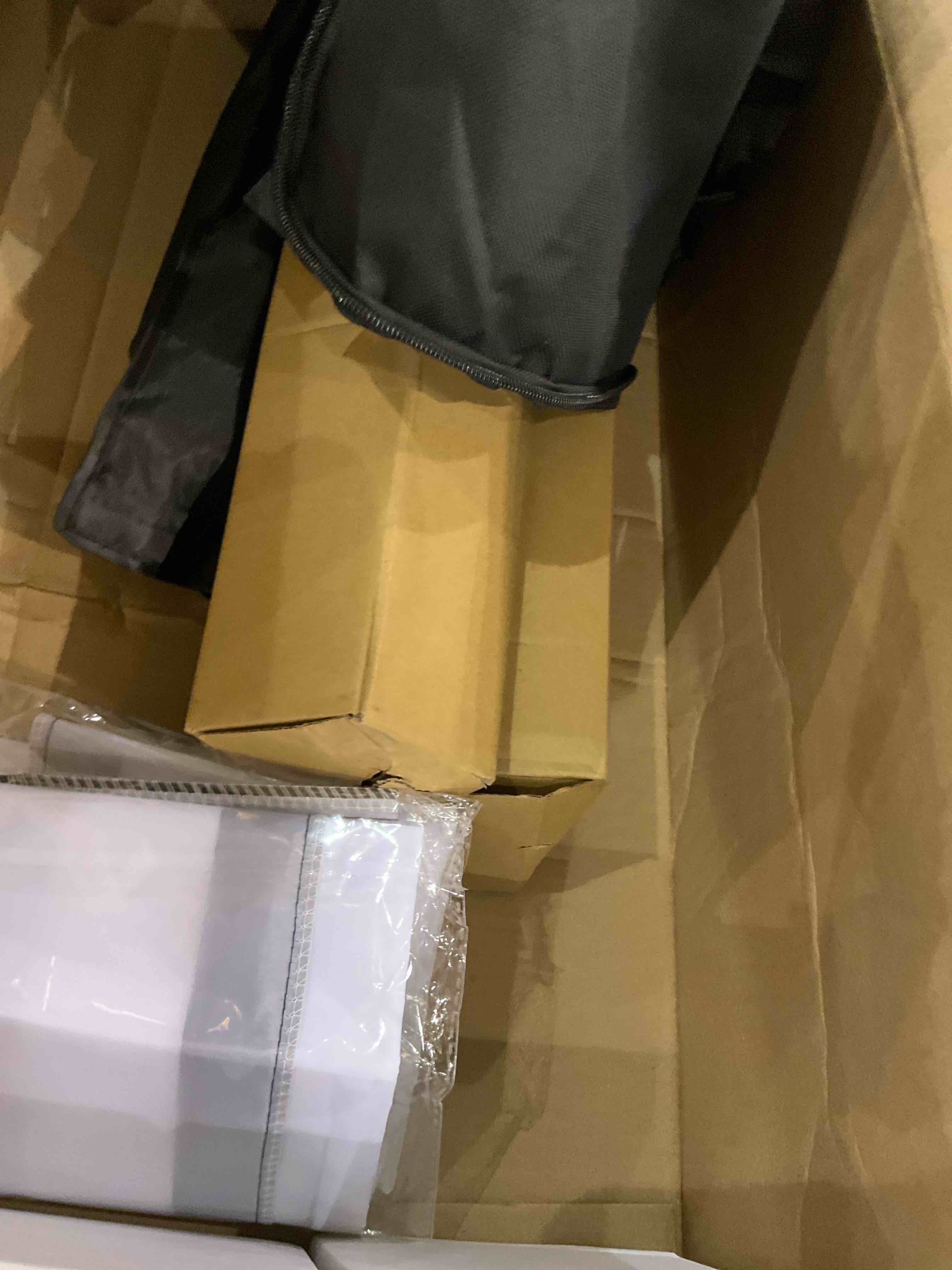 https://s3.amazonaws.com/lotting-images-prod/bidfta/PNK2477820_1751371238331.jpeg