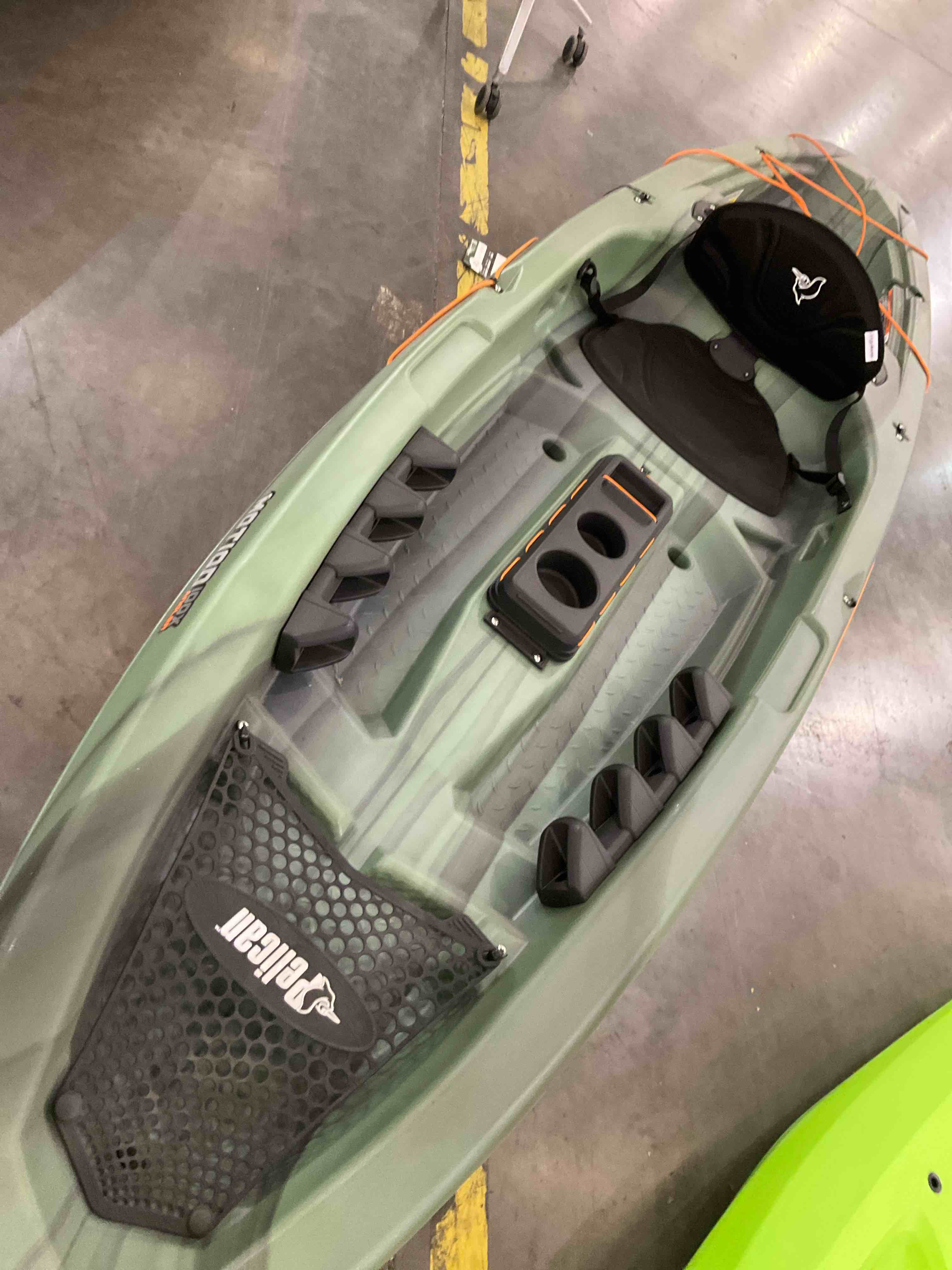 Pelican motion 100X angler kayak 