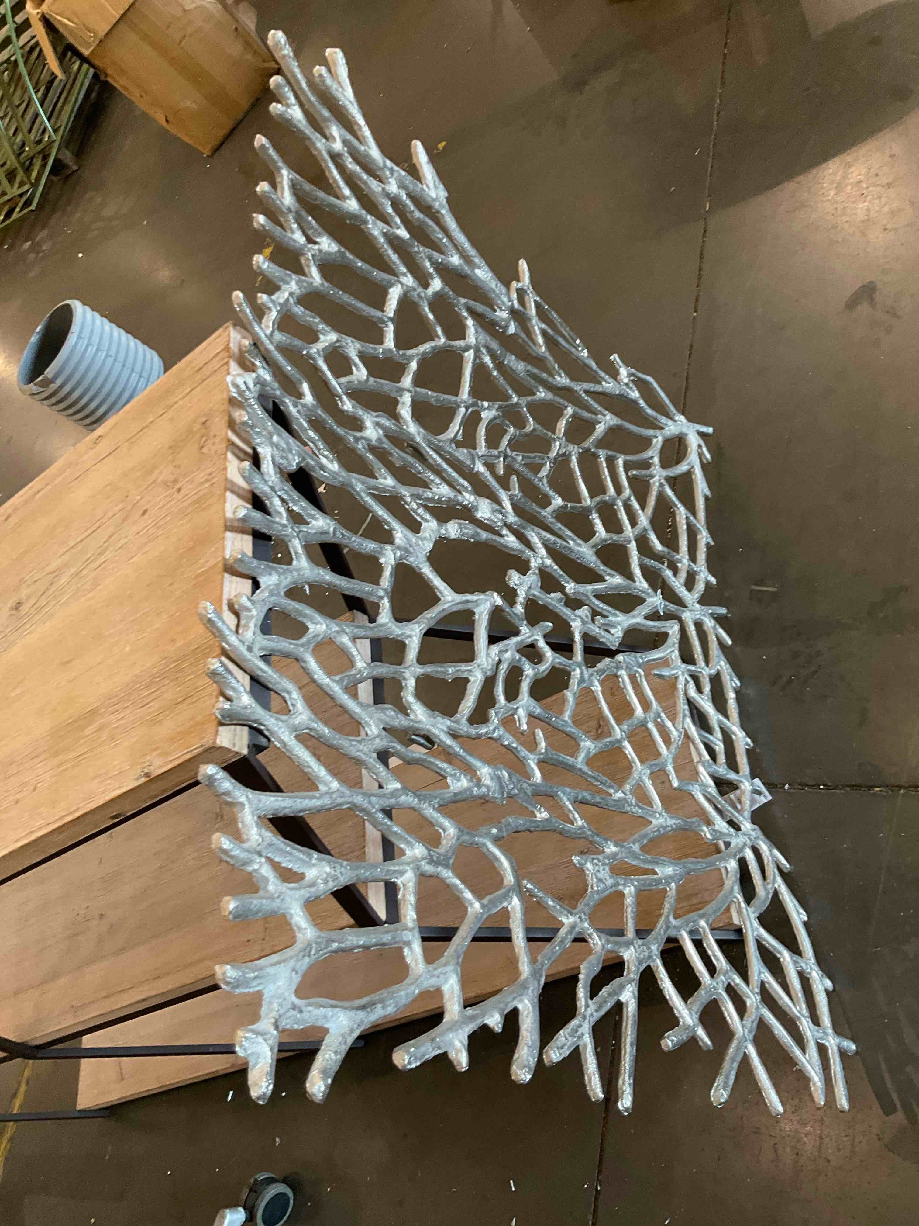 wall decor color silver 