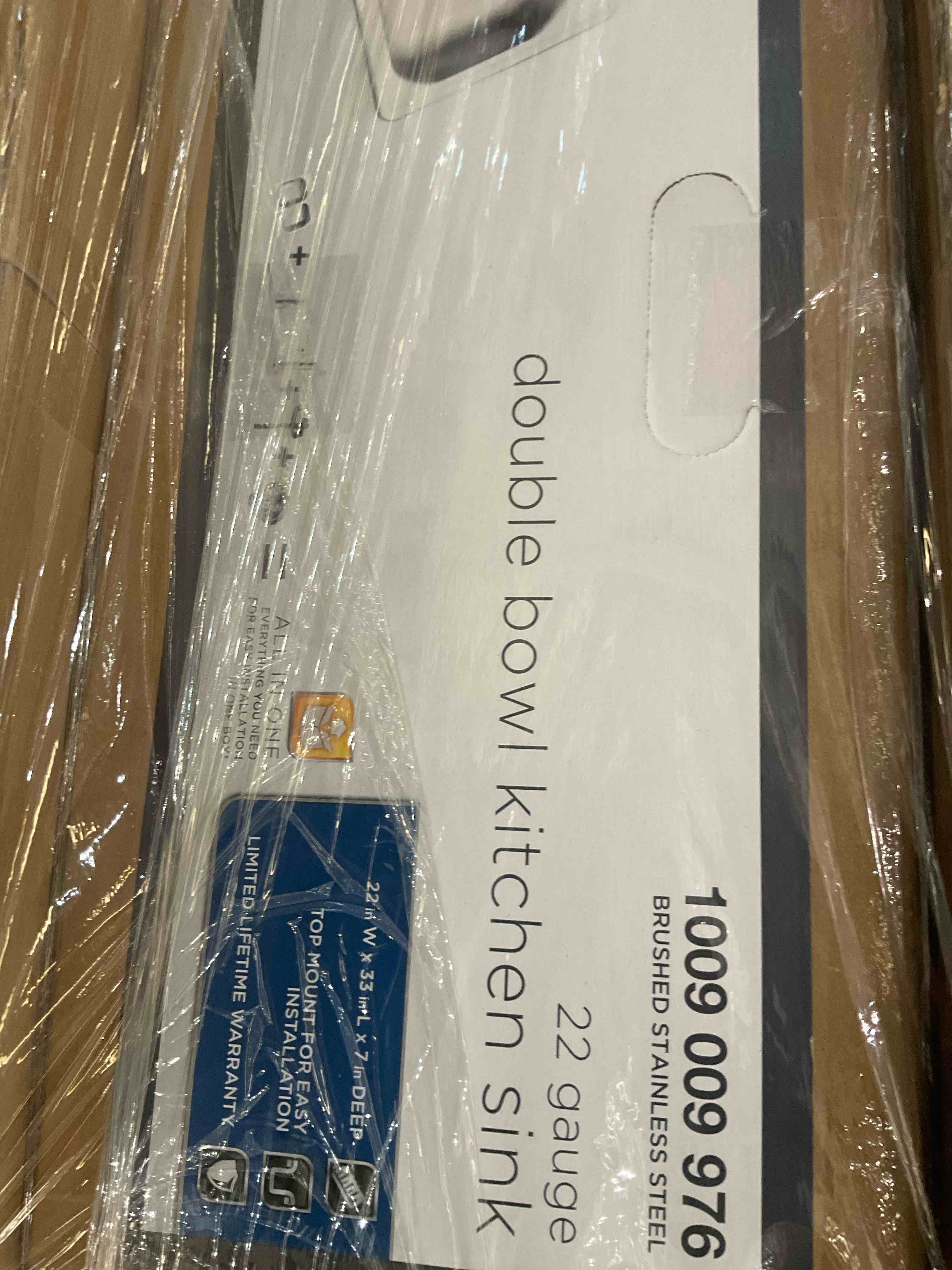https://s3.amazonaws.com/lotting-images-prod/bidfta/PNK2479254_1751476458626.jpeg