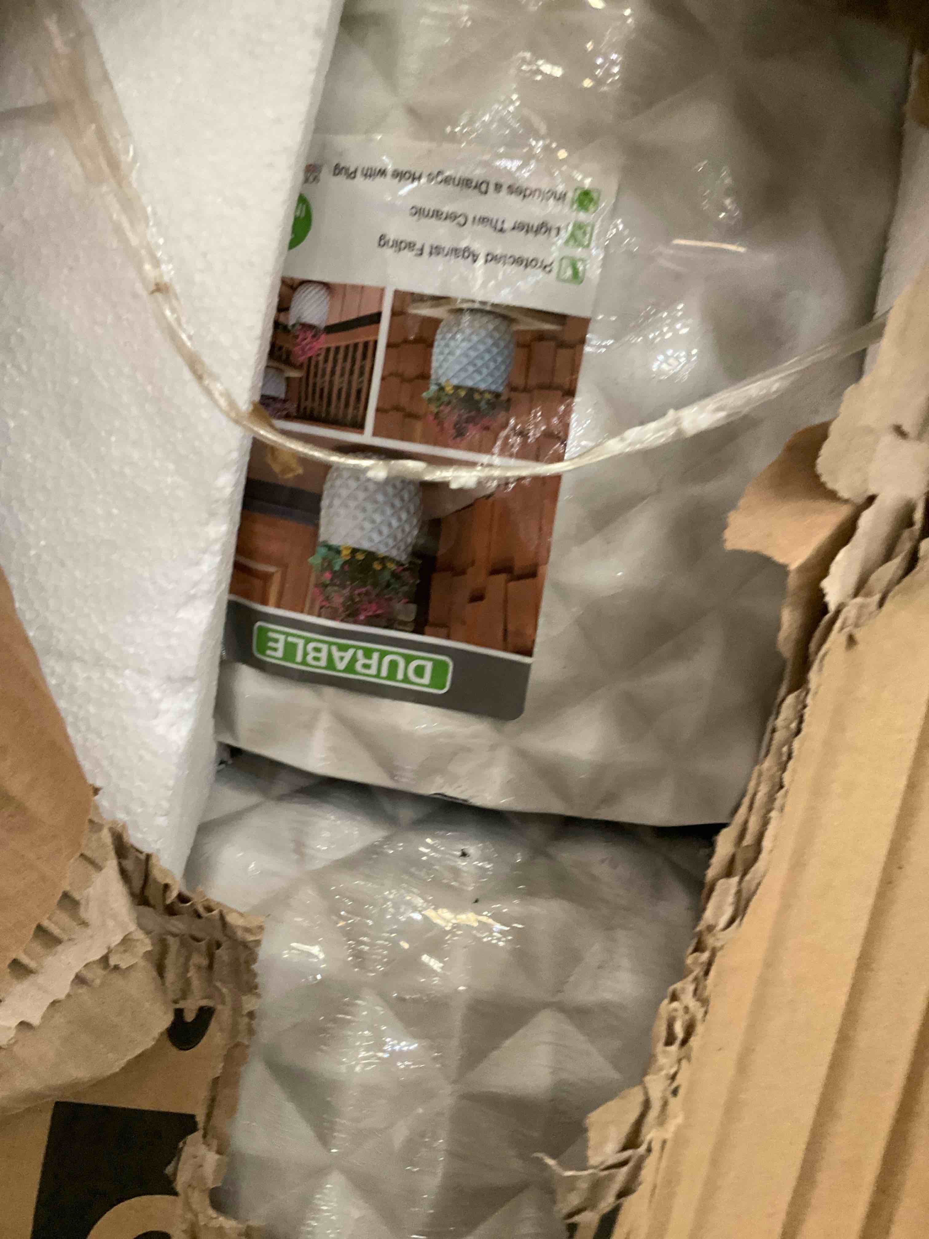 https://s3.amazonaws.com/lotting-images-prod/bidfta/PNK2479554_1751483783975.jpeg