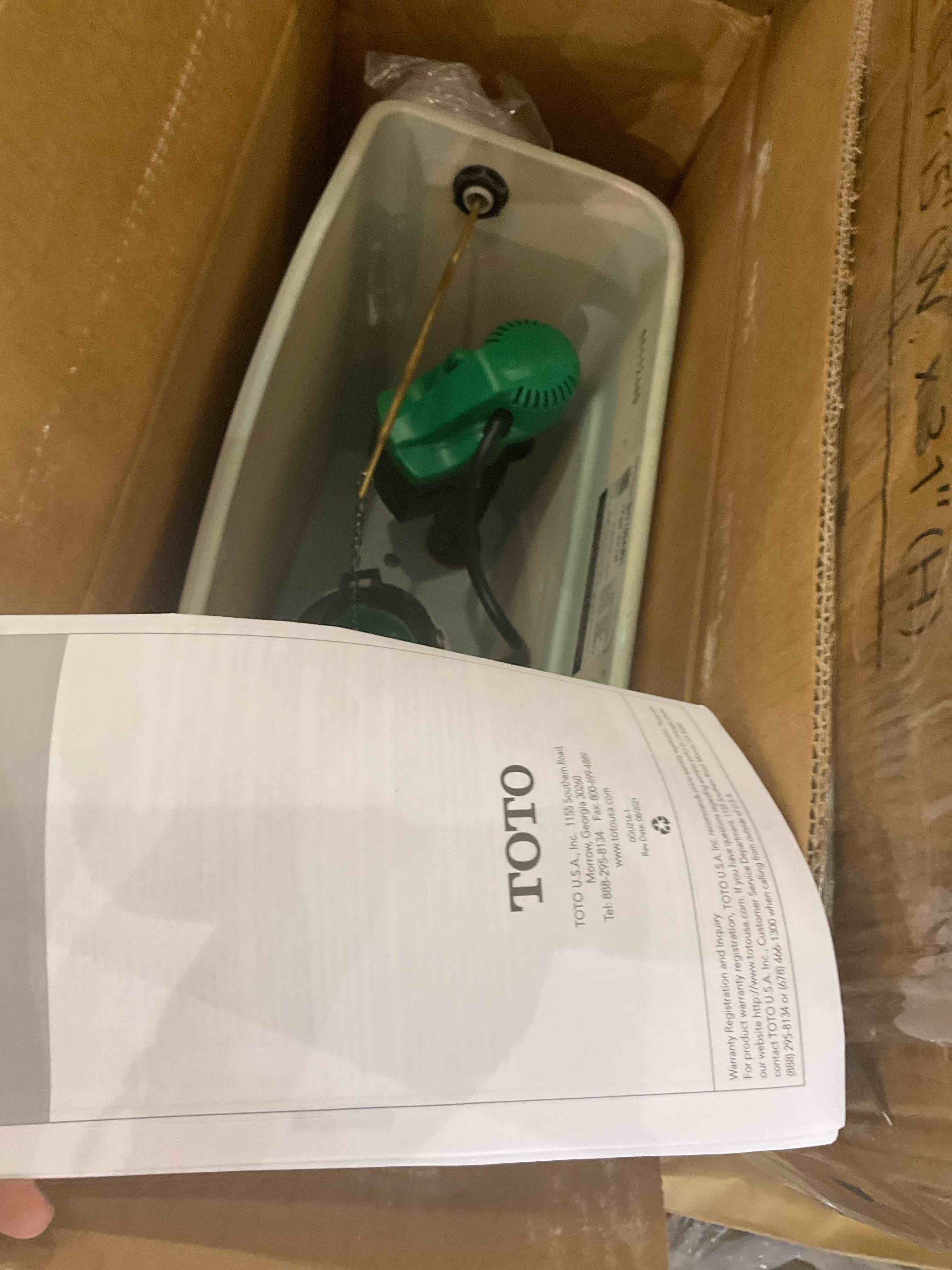 https://s3.amazonaws.com/lotting-images-prod/bidfta/PNK2480169_1752072846015.jpeg