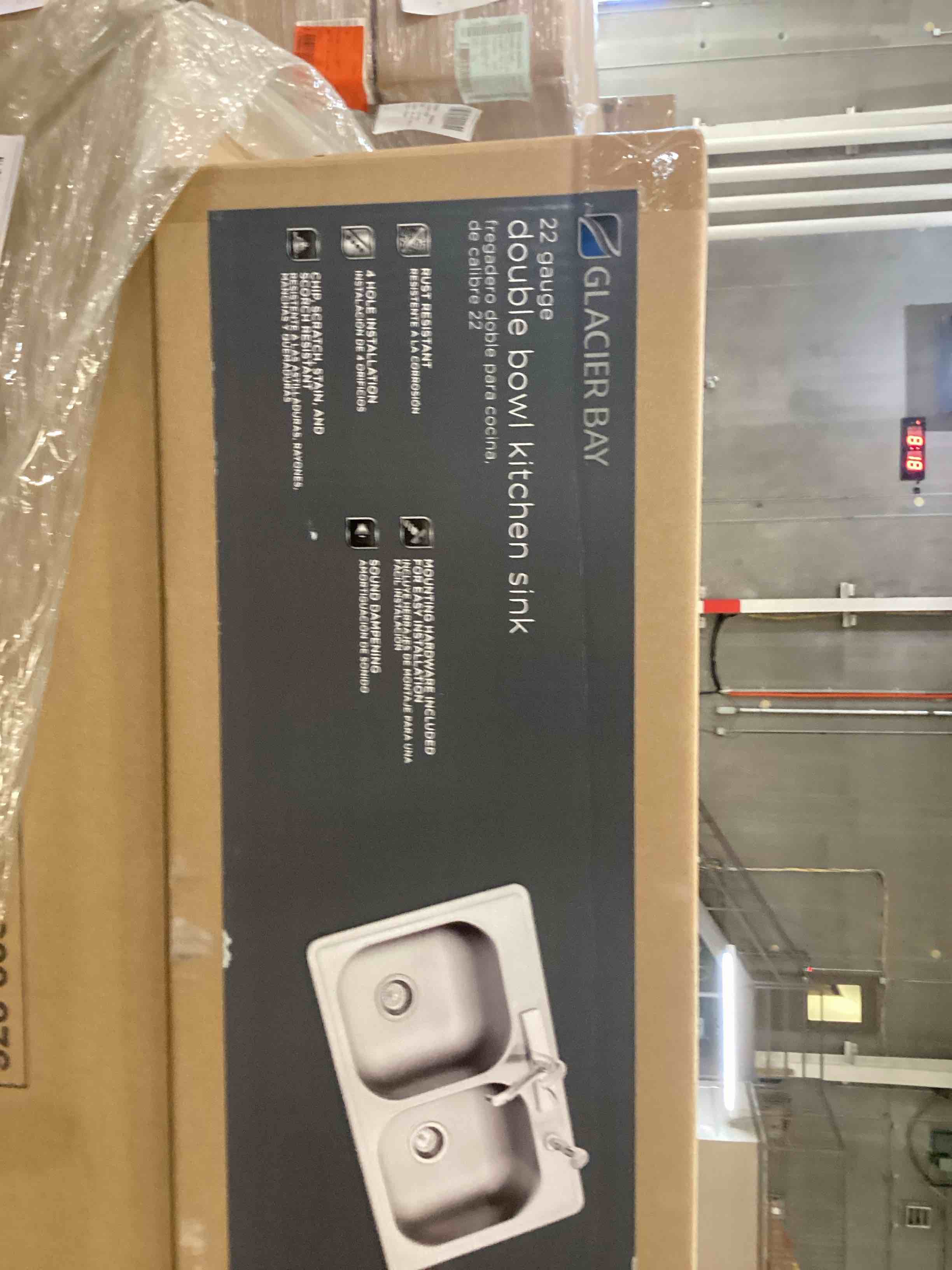 https://s3.amazonaws.com/lotting-images-prod/bidfta/PNK2480448_1752585554528.jpeg